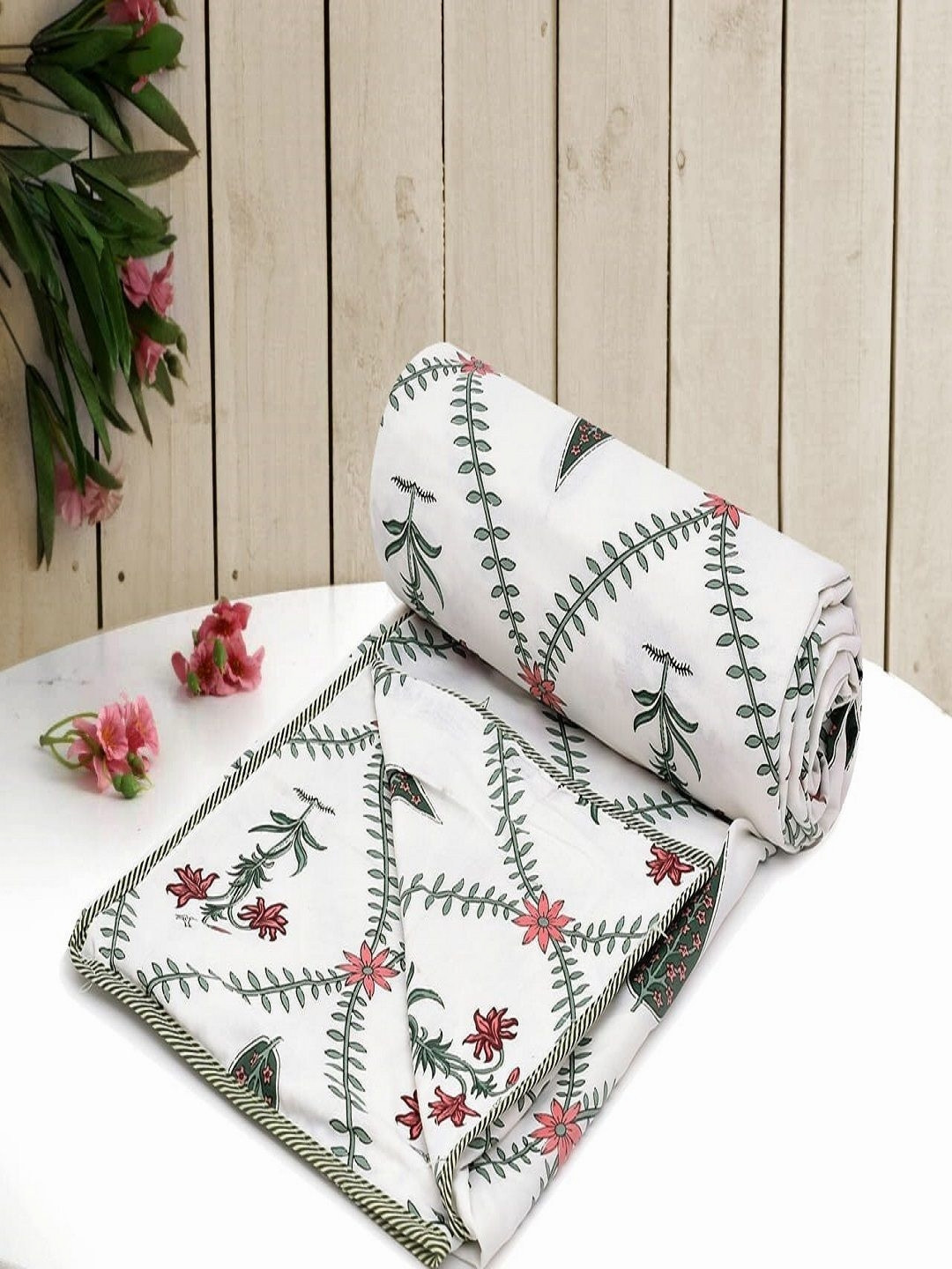 CHICERY White & Green Floral AC Room 210 GSM Cotton Double Bed Dohar
CHICERY White & Green Floral AC Room 210 GSM Cotton Double Bed Dohar