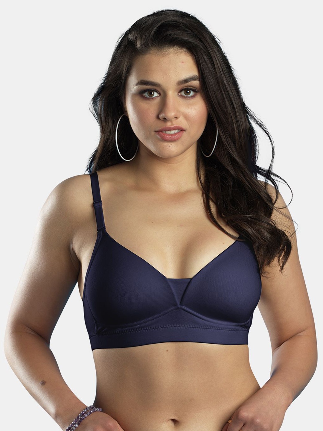 Dazzle Medium Coverage Lightly Padded Non-Wired T-shirt Bra-All Day Comfort, Navy blue
Dazzle Medium Coverage Lightly Padded Non-Wired T-shirt Bra-All Day Comfort, Navy blue