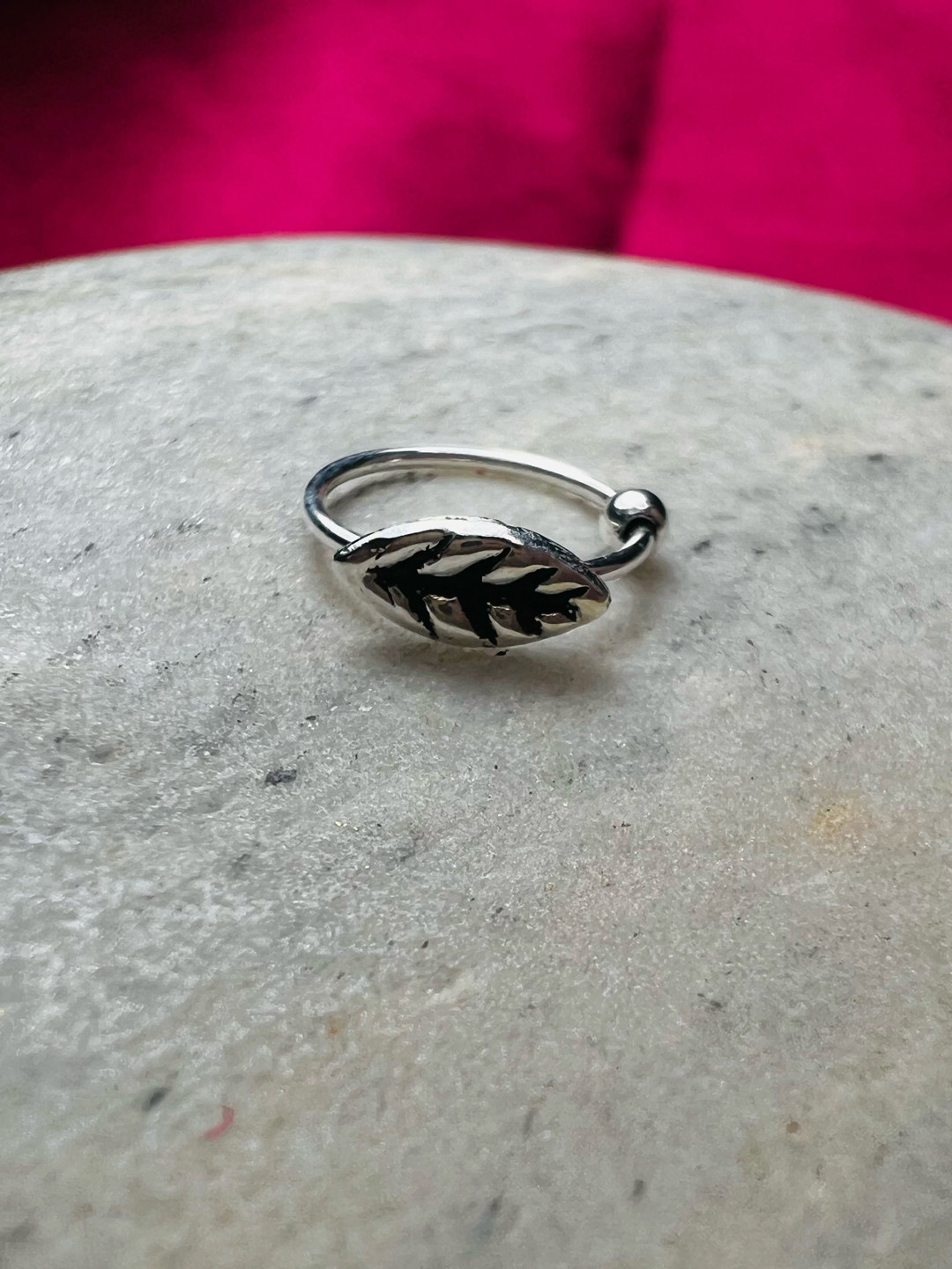 Arte Jewels 925 Sterling Silver Nosepin
Arte Jewels 925 Sterling Silver Nosepin