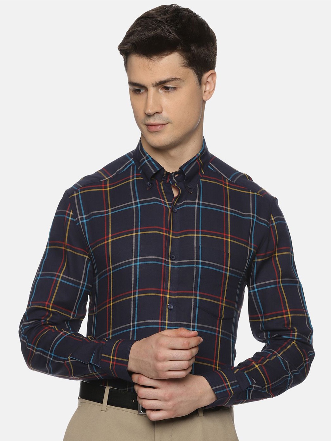 THE FORMAL CLUB Men Relaxed Tartan Checks Opaque Checked Formal Shirt, Navy blue
THE FORMAL CLUB Men Relaxed Tartan Checks Opaque Checked Formal Shirt, Navy blue