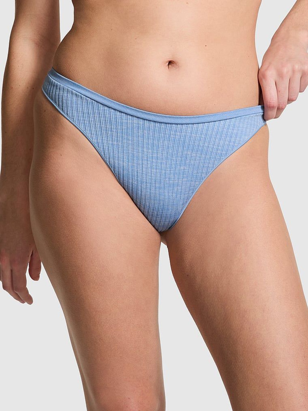 Victoria's Secret Striped Seamless Low-Rise High-Leg Thong Briefs 1124620516M7, Blue
Victoria's Secret Striped Seamless Low-Rise High-Leg Thong Briefs 1124620516M7, Blue