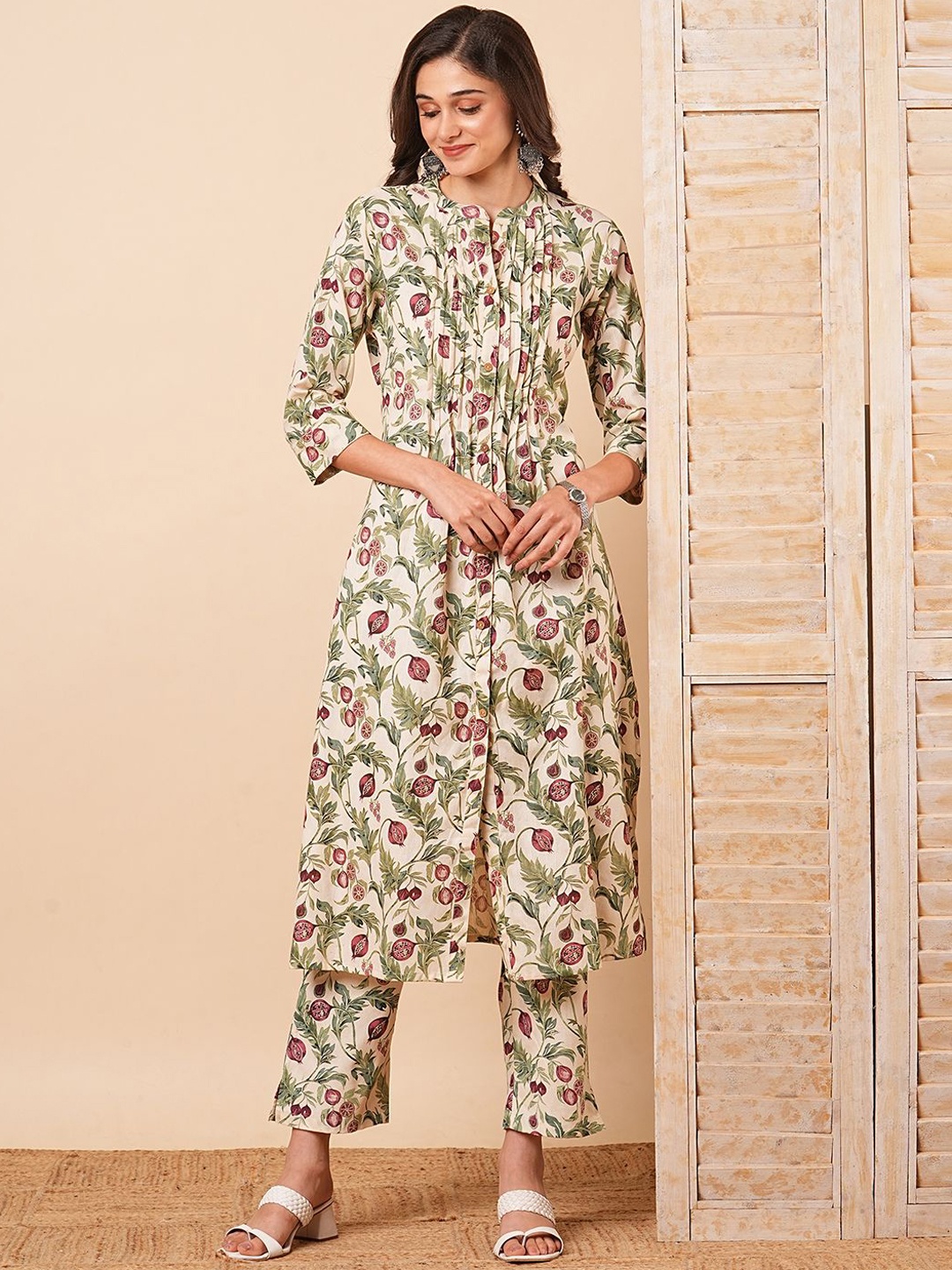 FASHOR Floral Printed Mandarin Collar Pin Tucked A-Line Cotton Shirt Kurta With Trousers, Off white
FASHOR Floral Printed Mandarin Collar Pin Tucked A-Line Cotton Shirt Kurta With Trousers, Off white