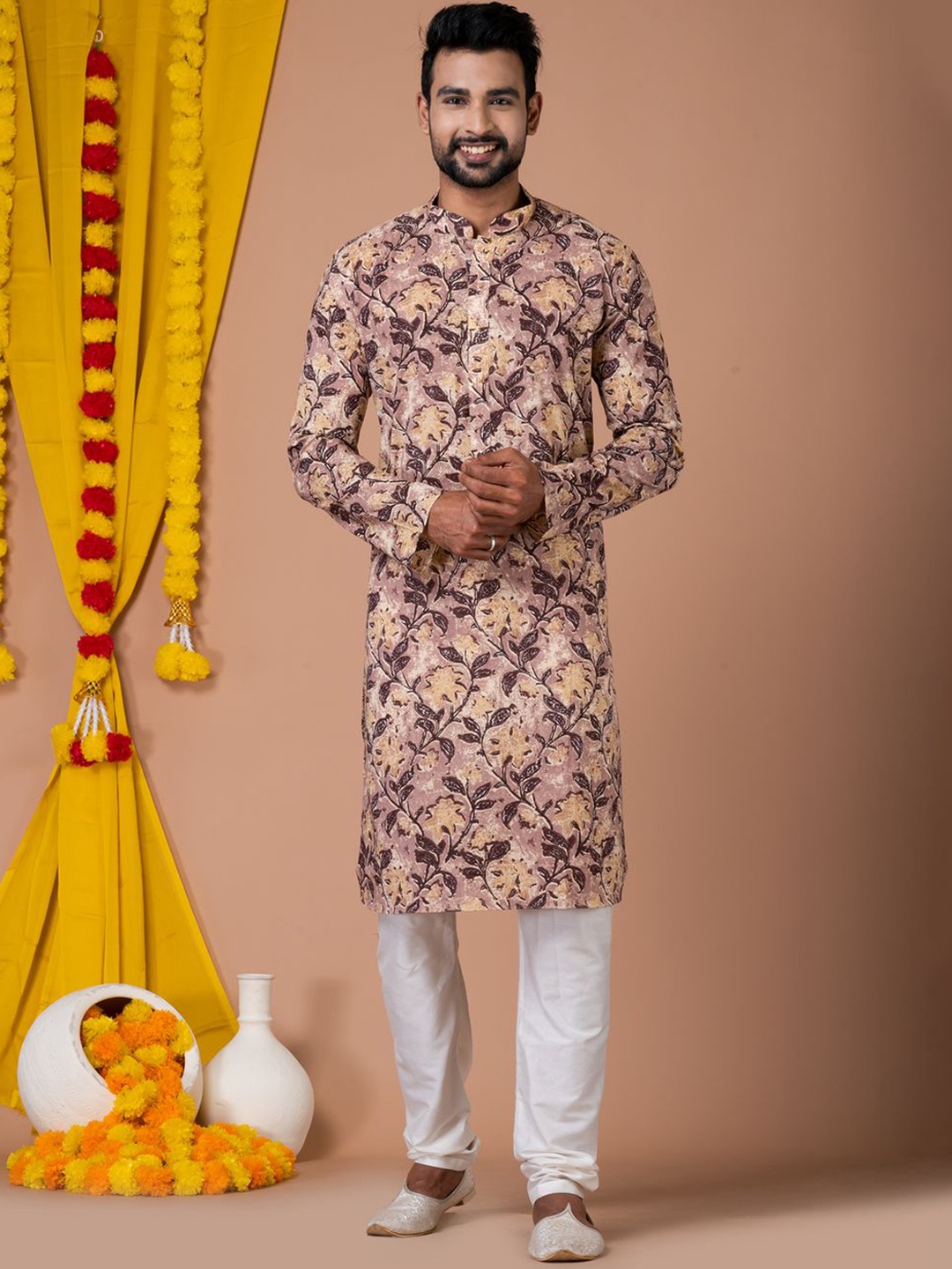 HU - Handcrafted Uniquely Floral Printed Mandarin Collar Straight Kurta with Pyjamas, Peach
HU - Handcrafted Uniquely Floral Printed Mandarin Collar Straight Kurta with Pyjamas, Peach