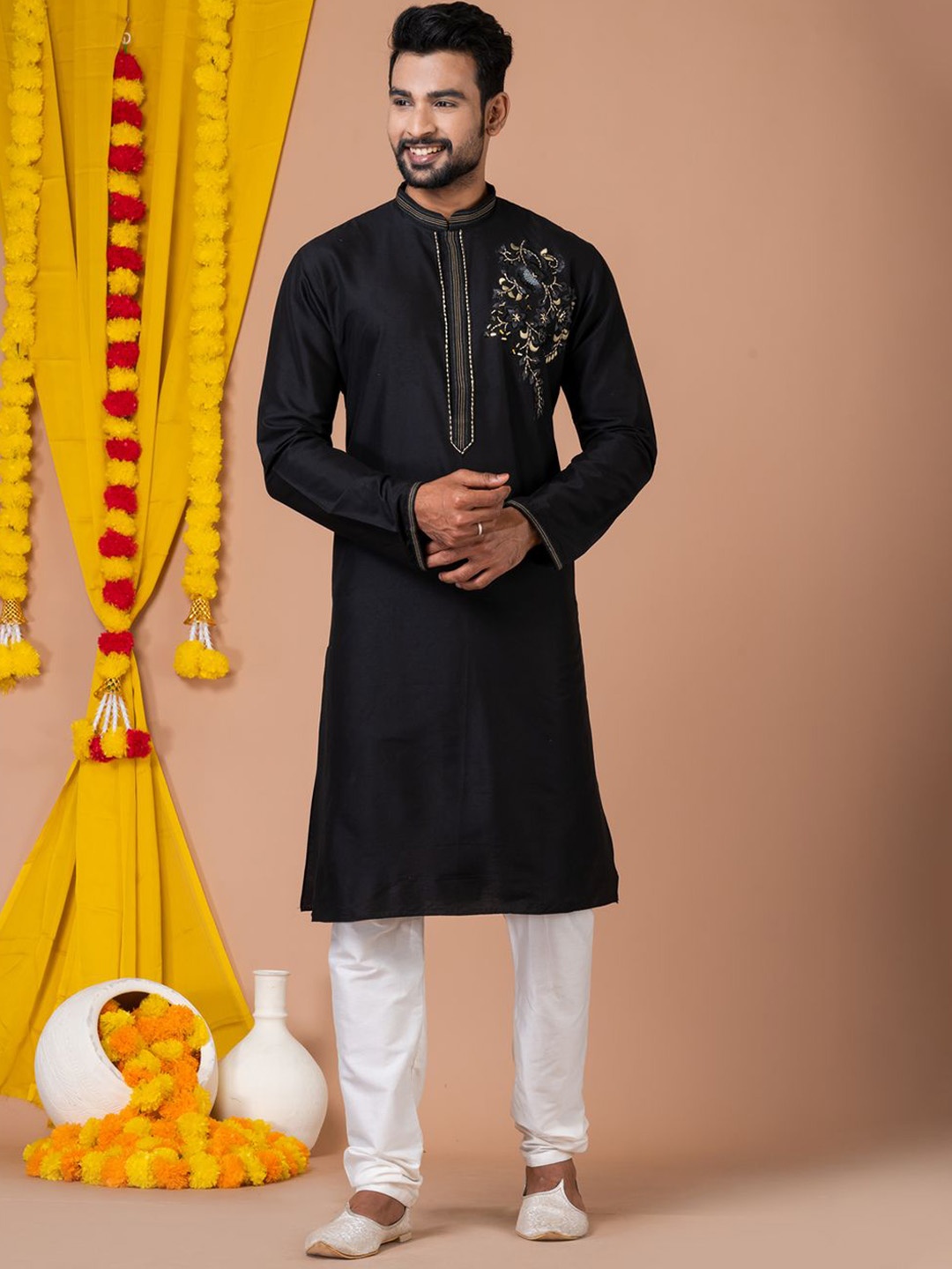 HU - Handcrafted Uniquely Embroidered Thread Work Yoke Design Cotton Kurta With Pyjamas, Black
HU - Handcrafted Uniquely Embroidered Thread Work Yoke Design Cotton Kurta With Pyjamas, Black