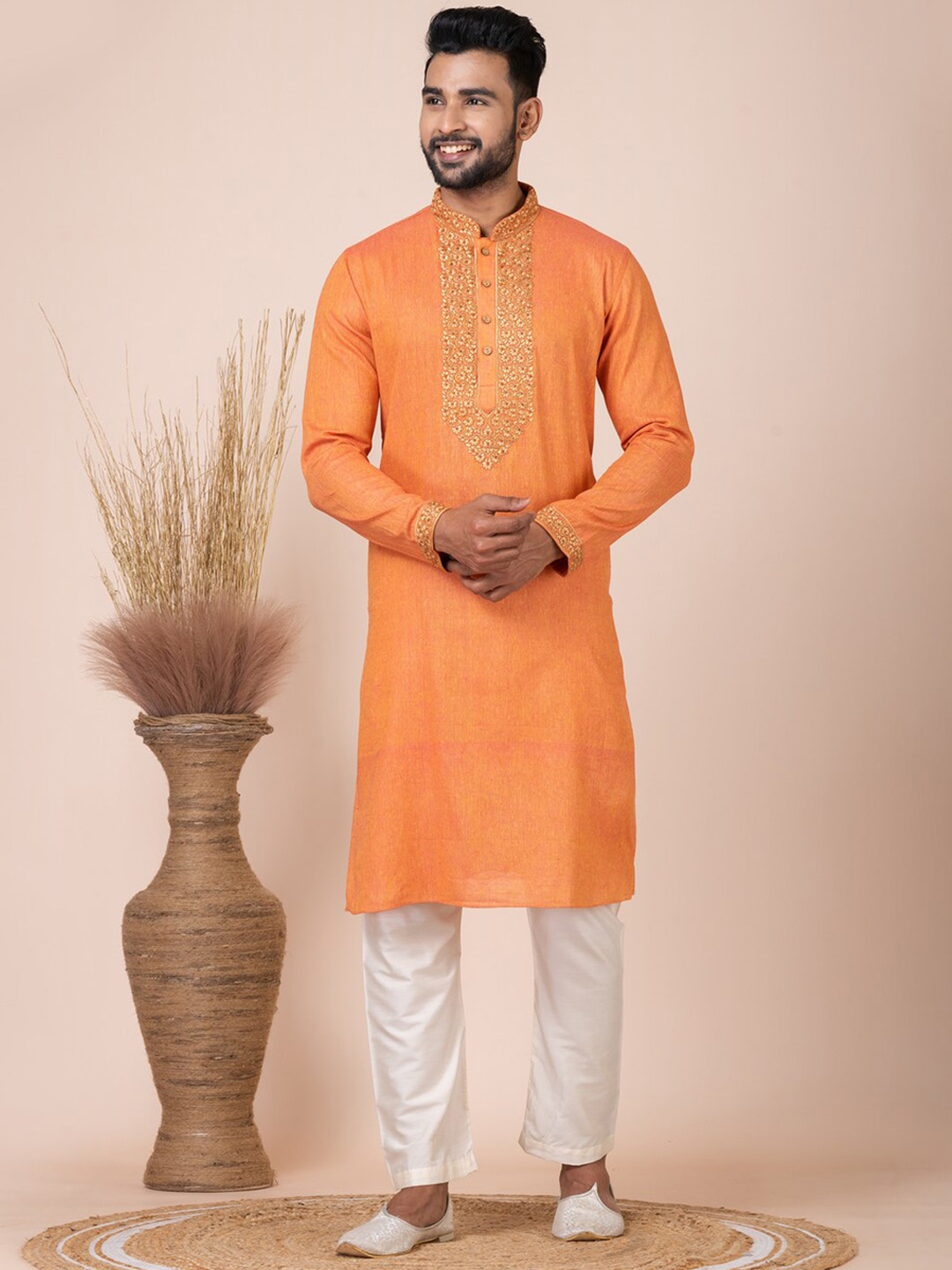 HU - Handcrafted Uniquely Floral Printed Mandarin Collar Straight Kurta with Pyjamas, Orange
HU - Handcrafted Uniquely Floral Printed Mandarin Collar Straight Kurta with Pyjamas, Orange