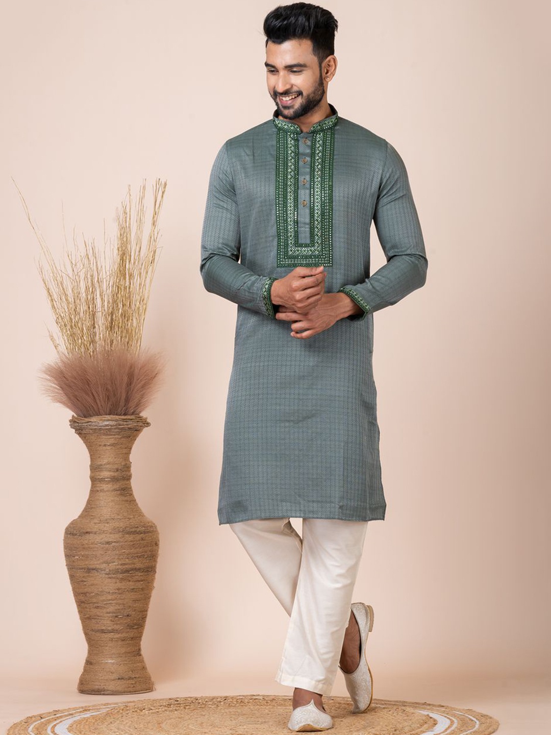 HU - Handcrafted Uniquely Woven Design Regular Mandarin Collar Kurta & Pyjamas, Green
HU - Handcrafted Uniquely Woven Design Regular Mandarin Collar Kurta & Pyjamas, Green