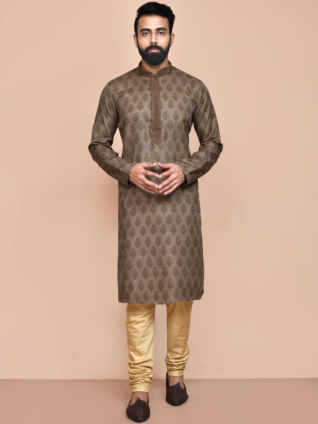 HU - Handcrafted Uniquely Ethnic Motifs Printed Thread Work Pure Cotton Kurta With Pyjamas, Brown
HU - Handcrafted Uniquely Ethnic Motifs Printed Thread Work Pure Cotton Kurta With Pyjamas, Brown