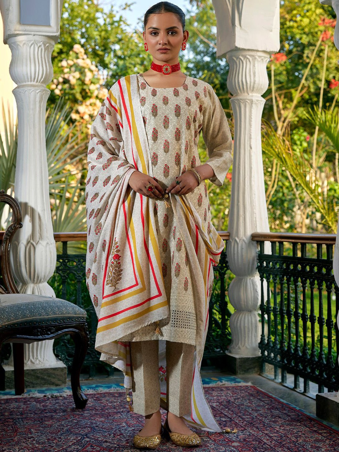 WOMEN PLUS Women Ethnic Motifs Embroidered Regular Thread Work Kurta with Trousers & With Dupatta, Cream
WOMEN PLUS Women Ethnic Motifs Embroidered Regular Thread Work Kurta with Trousers & With Dupatta, Cream