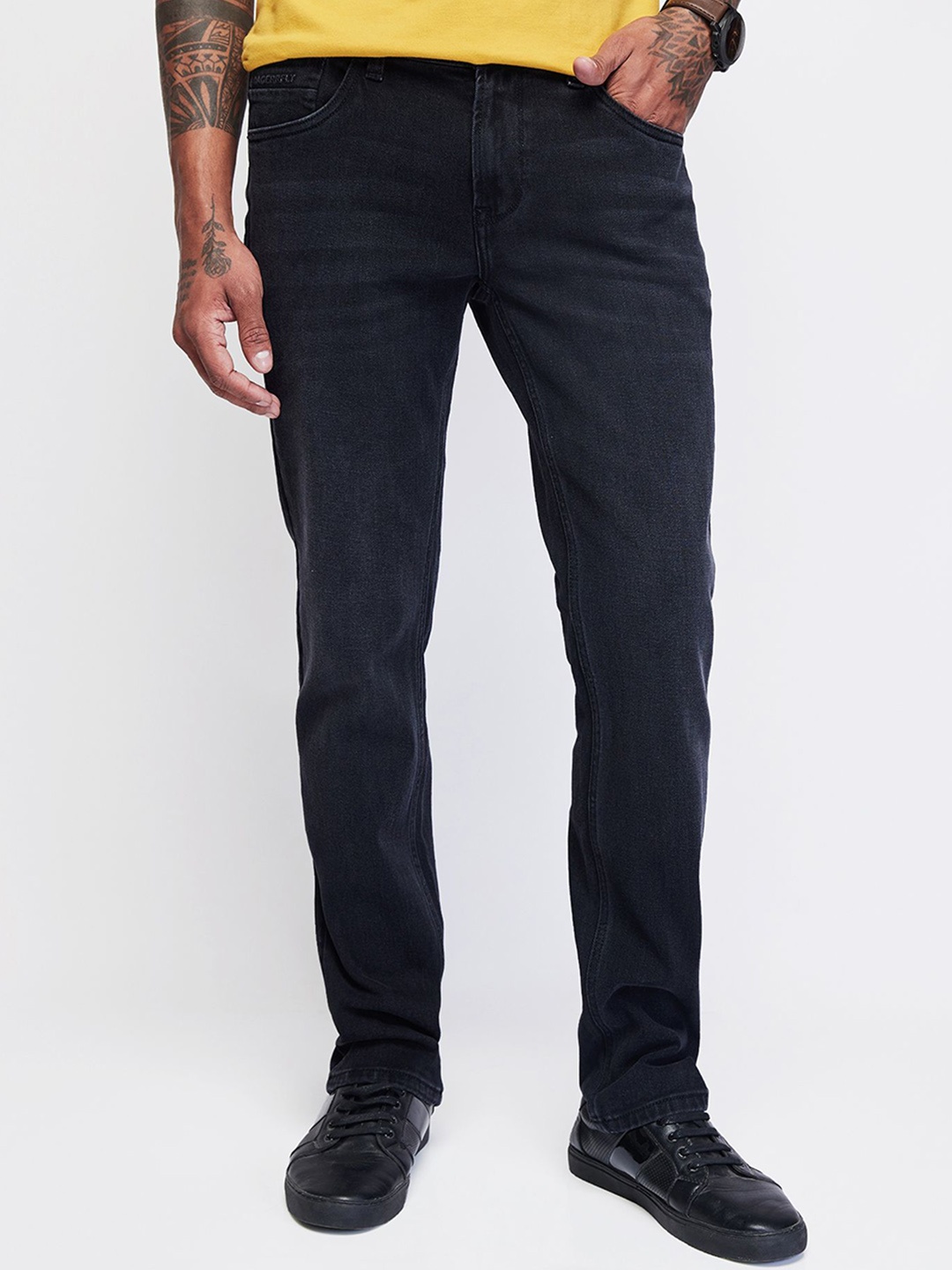 DAGERRFLY Men Straight Fit Mid-Rise Low Distress Light Fade Stretchable Jeans, Black
DAGERRFLY Men Straight Fit Mid-Rise Low Distress Light Fade Stretchable Jeans, Black