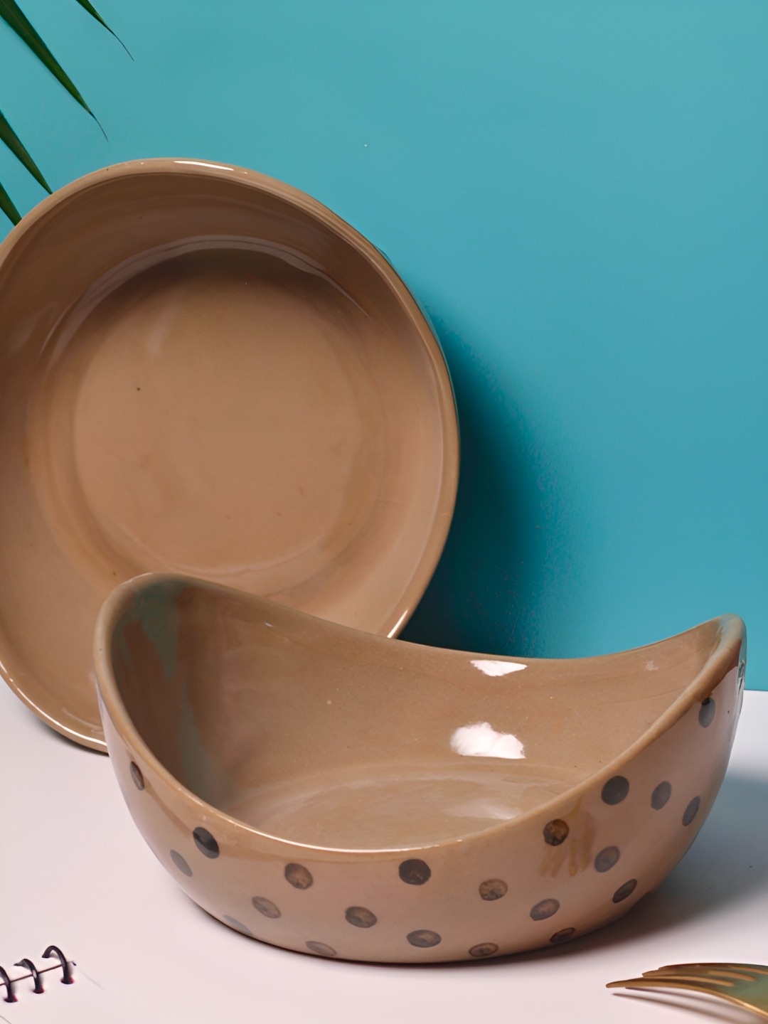 WEAVING HOMES Brown & Black 2 Pieces Printed Microwave Safe Glossy Ceramic Curry Bowls
WEAVING HOMES Brown & Black 2 Pieces Printed Microwave Safe Glossy Ceramic Curry Bowls