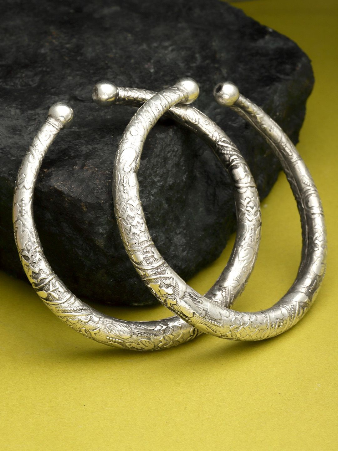 Sanjog Unisex Set Of 2 Silver-Plated Engraved Design Oxidised Cuff Kada Antique Bracelet
Sanjog Unisex Set Of 2 Silver-Plated Engraved Design Oxidised Cuff Kada Antique Bracelet