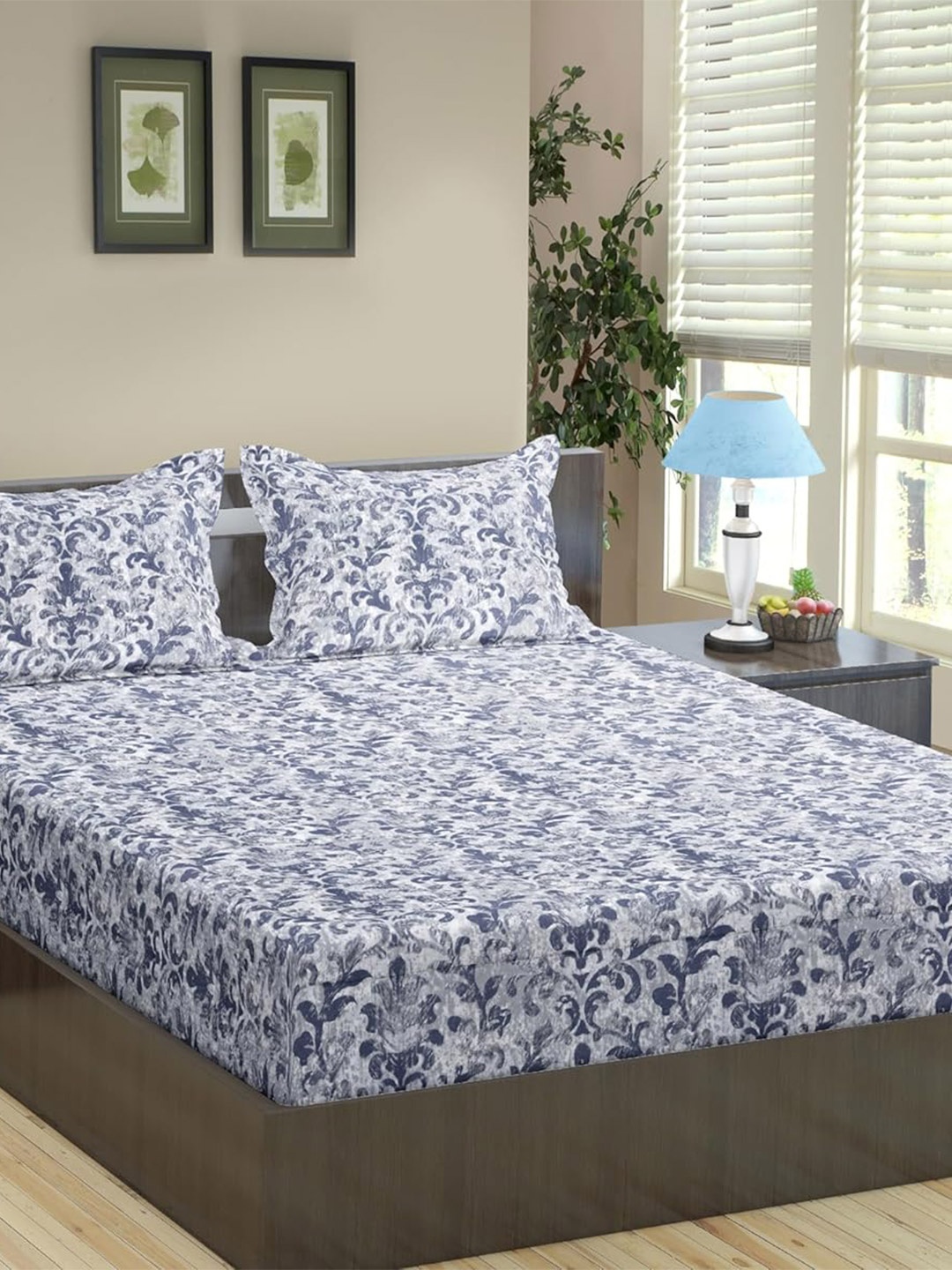 Trance Home Linen Blue & White Floral Printed 180 TC Fitted Cotton King Bedsheet Set
Trance Home Linen Blue & White Floral Printed 180 TC Fitted Cotton King Bedsheet Set