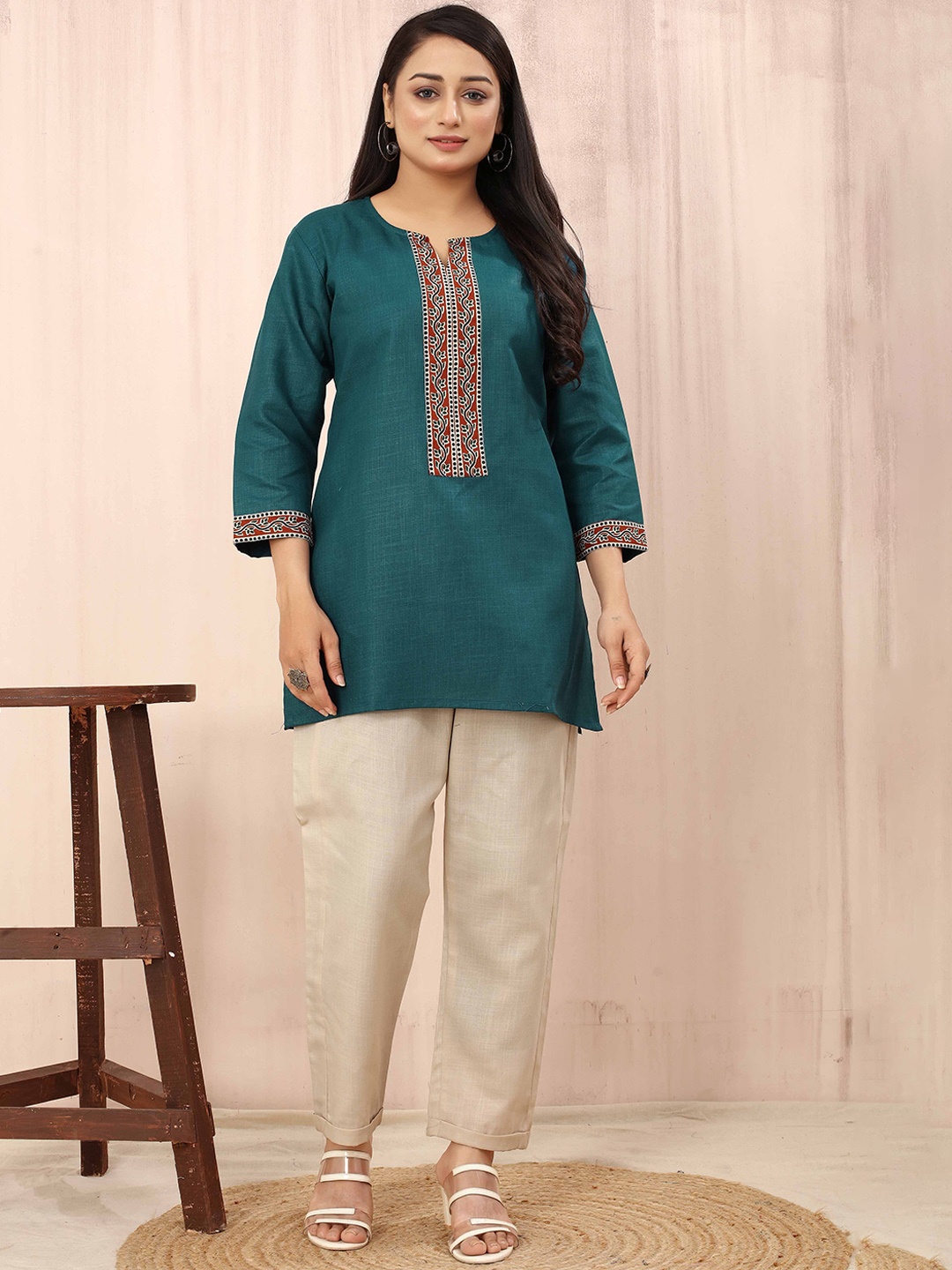 Odd By Poshaak Floral Yoke Design Regular Pure Cotton Kurti with Trousers, Teal
Odd By Poshaak Floral Yoke Design Regular Pure Cotton Kurti with Trousers, Teal