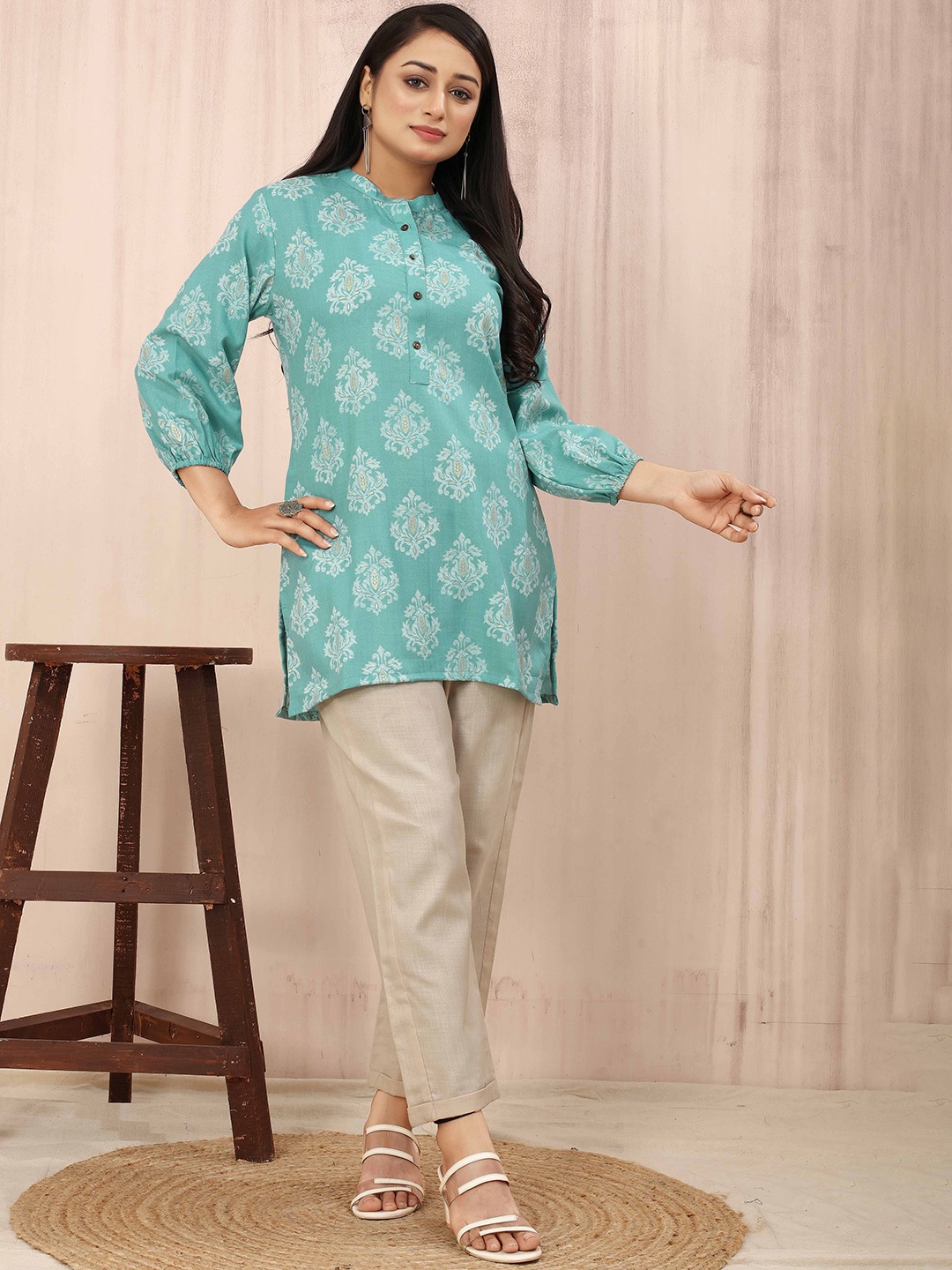 Odd By Poshaak Women Ethnic Motifs Printed Regular Pure Cotton Kurti with Trousers, Turquoise blue
Odd By Poshaak Women Ethnic Motifs Printed Regular Pure Cotton Kurti with Trousers, Turquoise blue