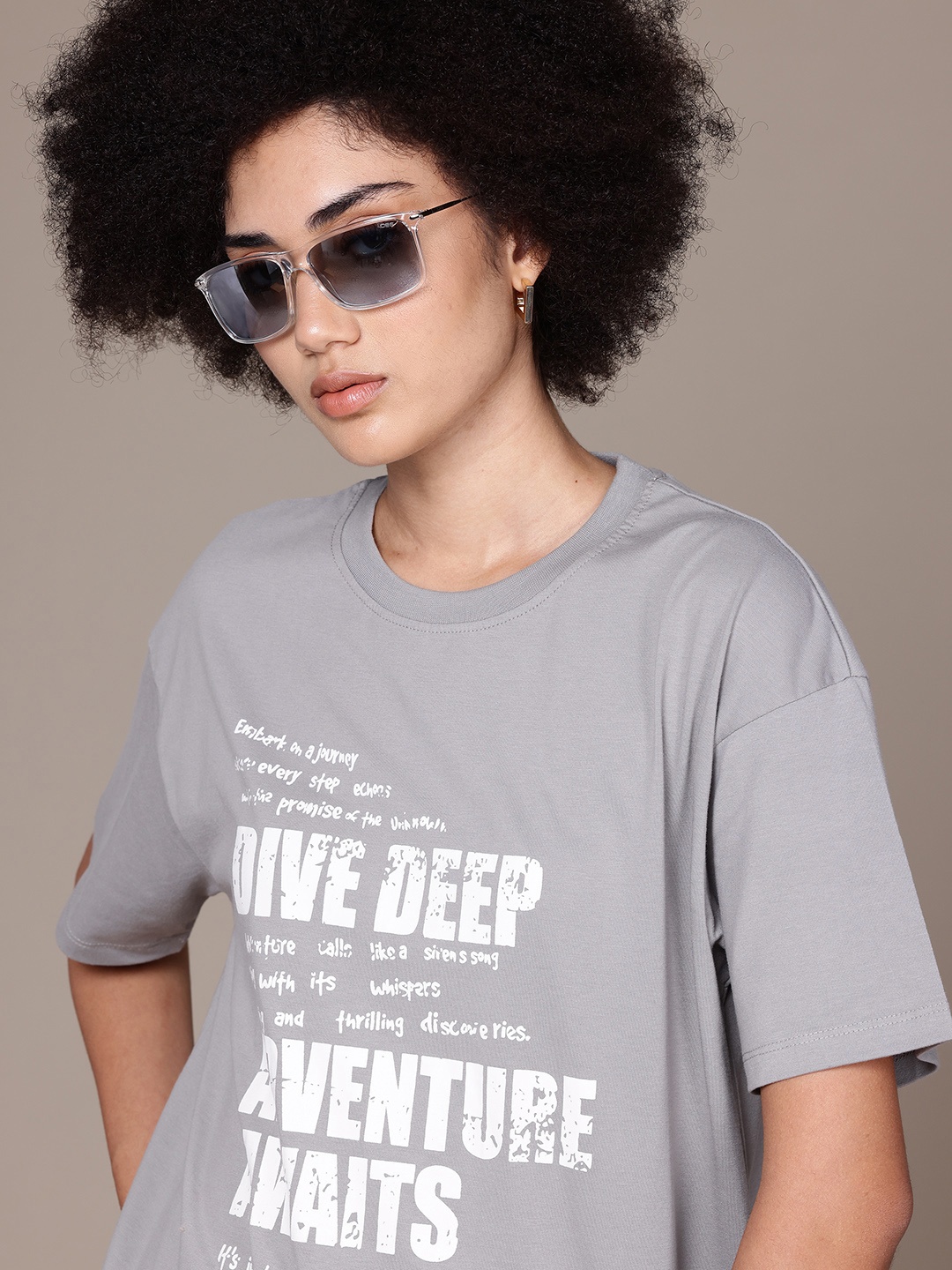 The Roadster Lifestyle Co. Typography Printed Drop-Shoulder Relaxed T-shirt, Grey
The Roadster Lifestyle Co. Typography Printed Drop-Shoulder Relaxed T-shirt, Grey