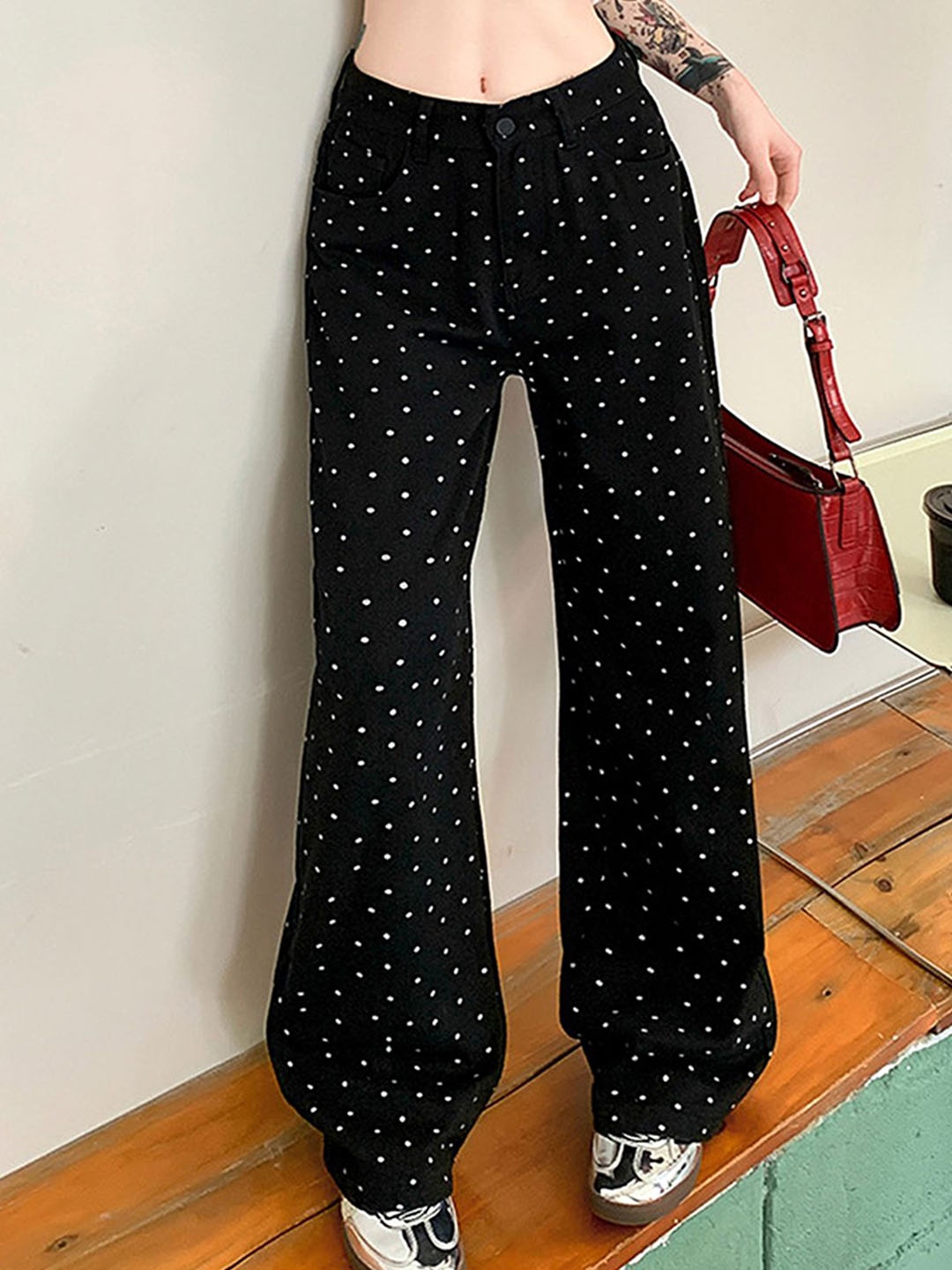 LULU & SKY Women Polka Dot Printed Straight Fit High-Rise Clean Look No Fade Jeans, Black
LULU & SKY Women Polka Dot Printed Straight Fit High-Rise Clean Look No Fade Jeans, Black