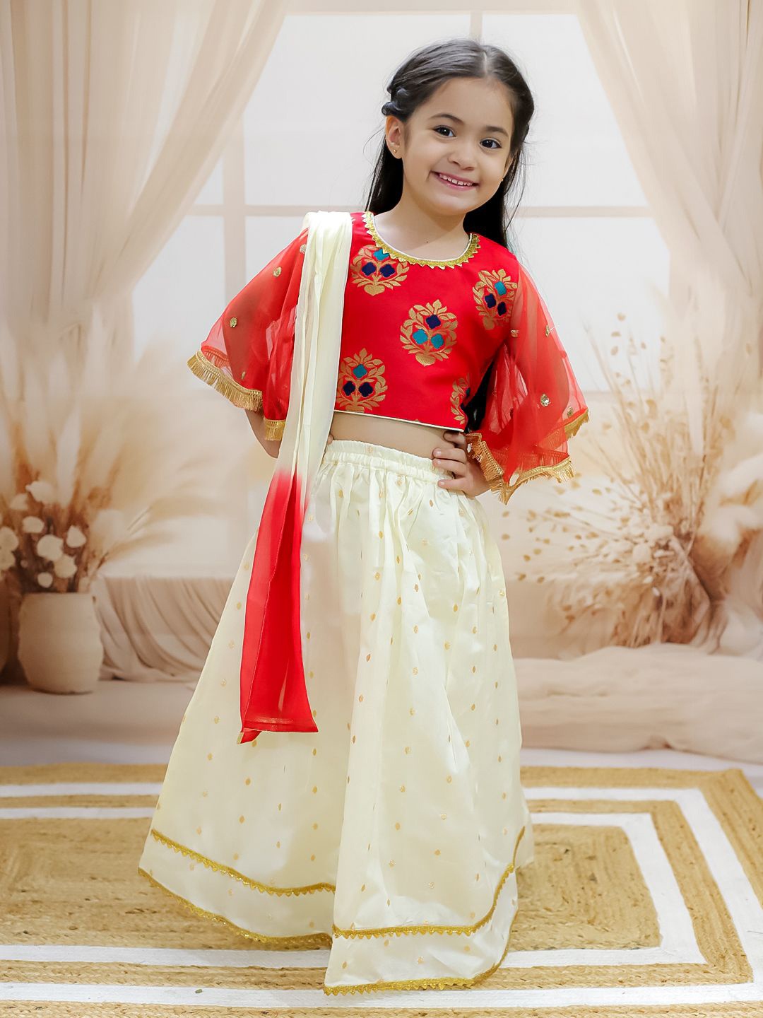 BownBee Girls Embellished Sequinned Ready to Wear Lehenga & Blouse With Dupatta, Red
BownBee Girls Embellished Sequinned Ready to Wear Lehenga & Blouse With Dupatta, Red