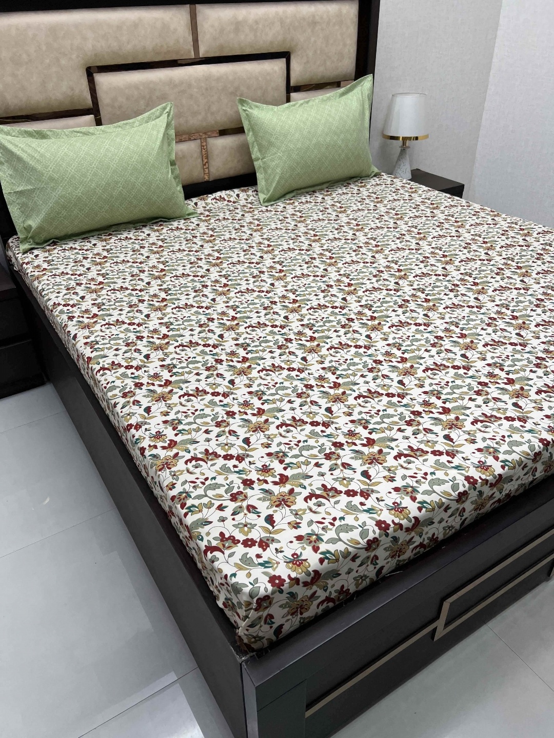 Pure Decor Leisure Fur White Printed Pure Cotton 400TC Super King Bedsheet & Pillow Covers
Pure Decor Leisure Fur White Printed Pure Cotton 400TC Super King Bedsheet & Pillow Covers