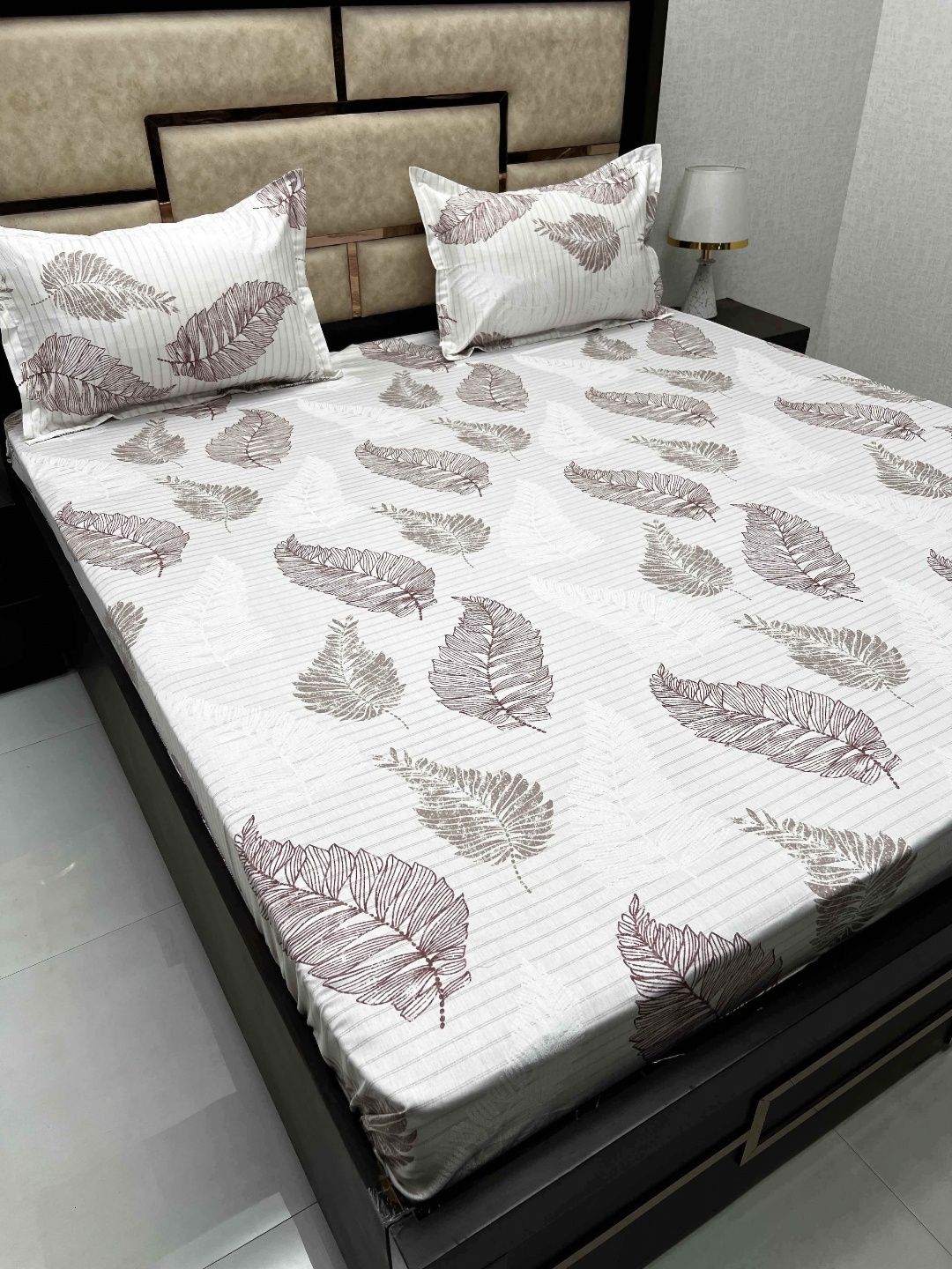 Pure Decor Royal Velar White Printed Pure Cotton 400TC Super King Bedsheet & Pillow Covers
Pure Decor Royal Velar White Printed Pure Cotton 400TC Super King Bedsheet & Pillow Covers