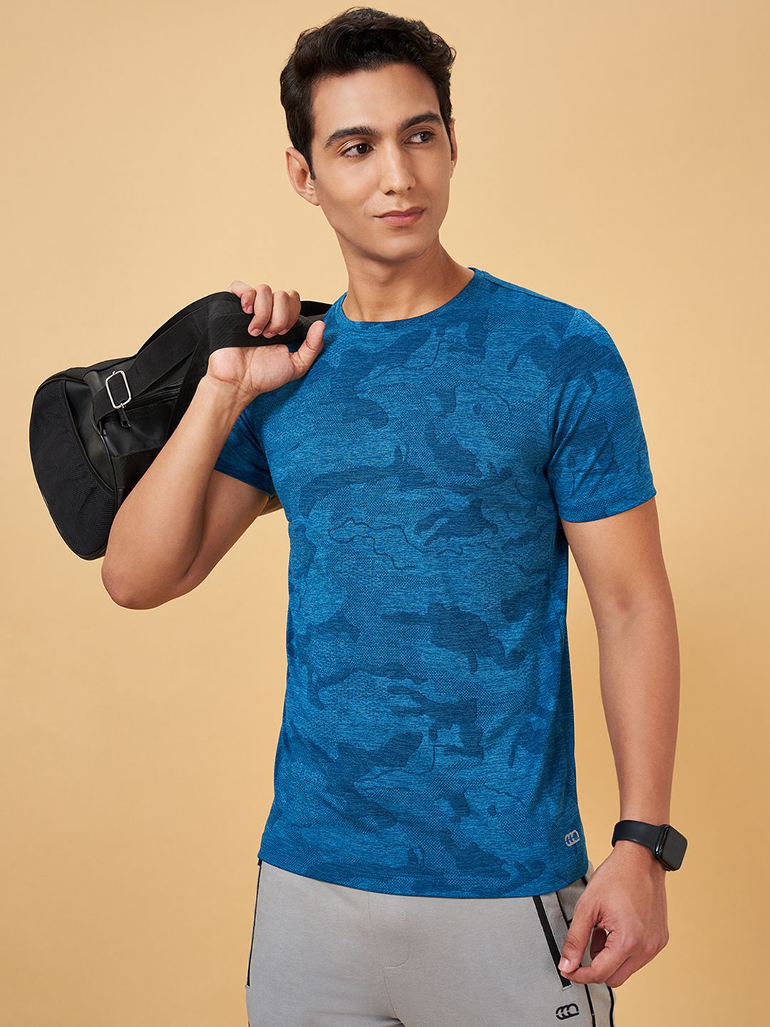 Ajile by Pantaloons Men Floral Printed Extended Sleeves Pockets Slim Fit T-shirt, Green
Ajile by Pantaloons Men Floral Printed Extended Sleeves Pockets Slim Fit T-shirt, Green