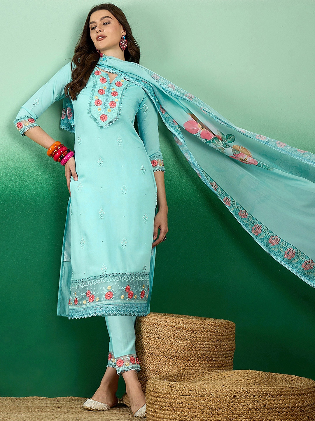 Sangria Blue Floral Embroidered Regular Straight Kurta With Trousers & Dupatta, Turquoise blue
Sangria Blue Floral Embroidered Regular Straight Kurta With Trousers & Dupatta, Turquoise blue