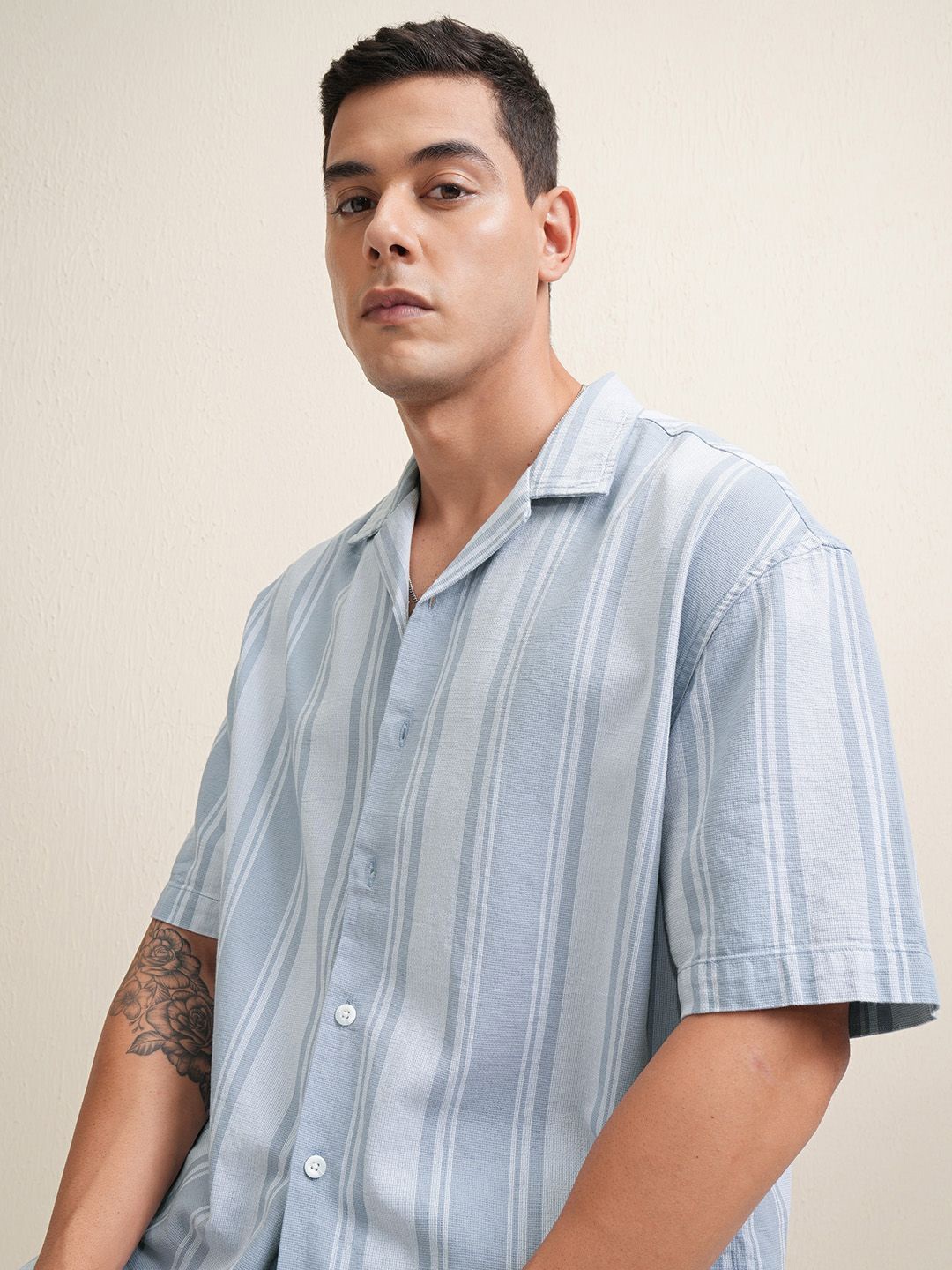 LOCOMOTIVE Premium Men Dobby Textured Cuban Collar Oversized Striped Casual Shirt, Blue
LOCOMOTIVE Premium Men Dobby Textured Cuban Collar Oversized Striped Casual Shirt, Blue