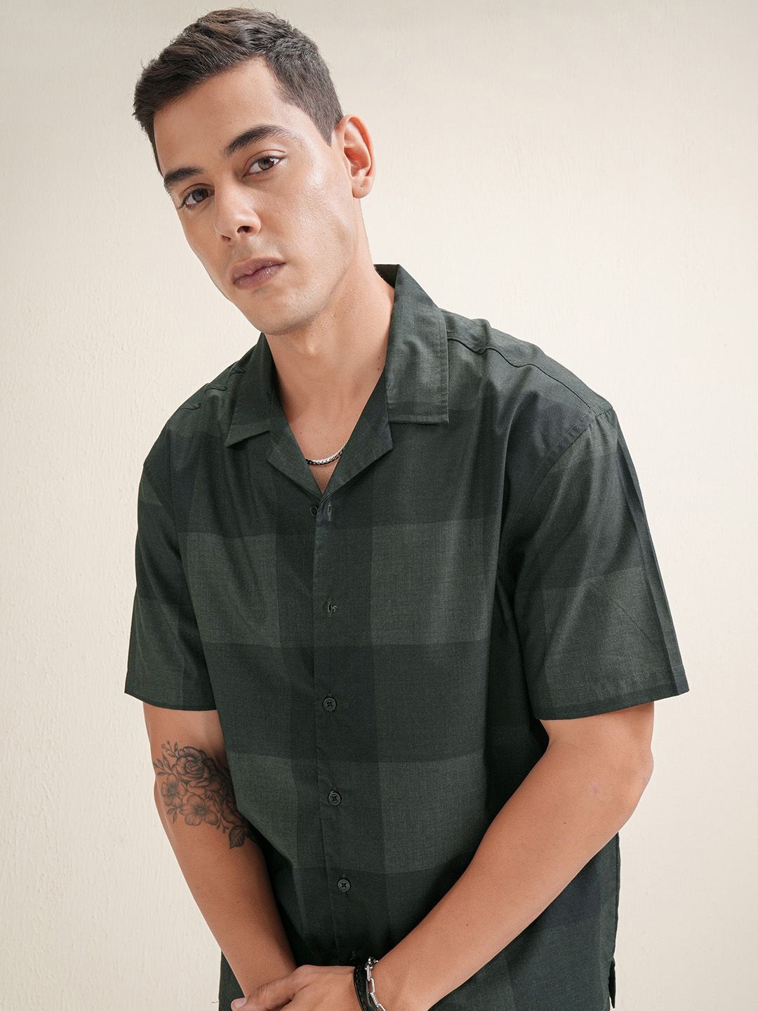 LOCOMOTIVE Premium Men Buffalo Checks Dobby Textured Solid Cuban Collar Relaxed Fit Shirt, Green
LOCOMOTIVE Premium Men Buffalo Checks Dobby Textured Solid Cuban Collar Relaxed Fit Shirt, Green