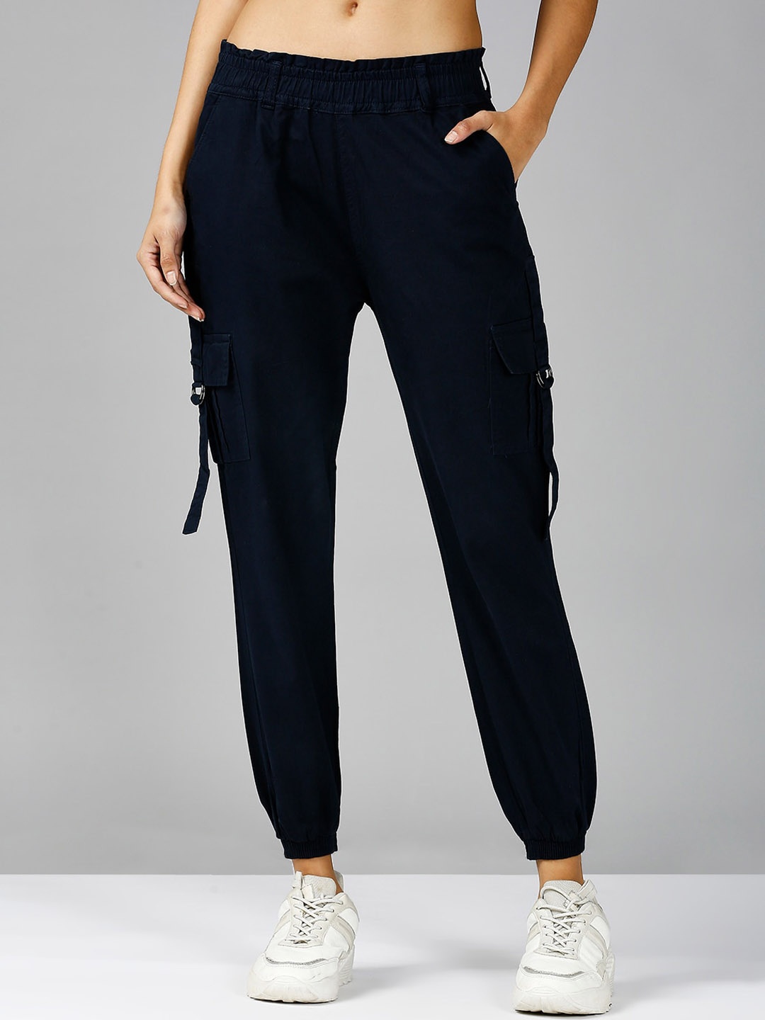 The Roadster Lifestyle Co. Comfort High-Rise Clean Look Cargo Styles Joggers, Navy blue
The Roadster Lifestyle Co. Comfort High-Rise Clean Look Cargo Styles Joggers, Navy blue