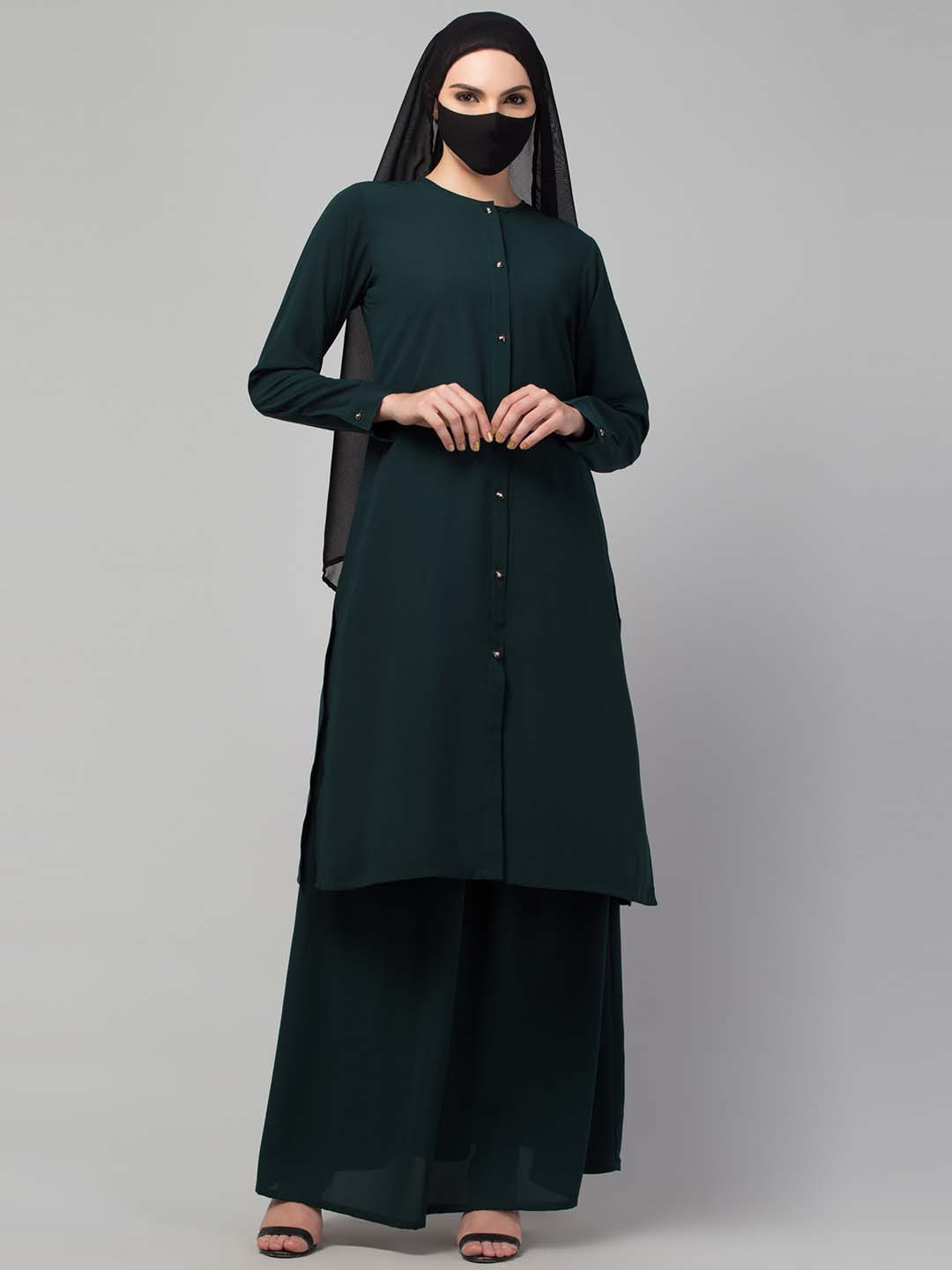 MUSHKIYA Round Neck Solid Abaya Burqa, Green 
MUSHKIYA Round Neck Solid Abaya Burqa, Green