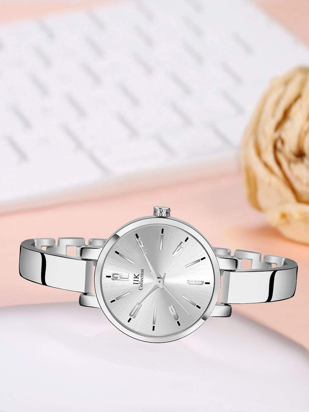 IIK COLLECTION Women Round Dial Stainless Steel Bracelet Style Straps Analogue Watch, Silver
IIK COLLECTION Women Round Dial Stainless Steel Bracelet Style Straps Analogue Watch, Silver