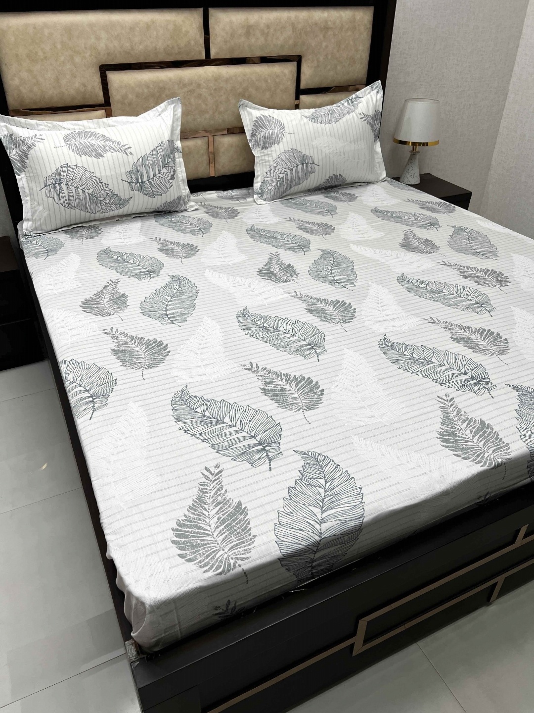 Pure Decor White Floral Printed Pure Cotton 380 TC Super King Bedsheet & 2 Pillow Covers
Pure Decor White Floral Printed Pure Cotton 380 TC Super King Bedsheet & 2 Pillow Covers