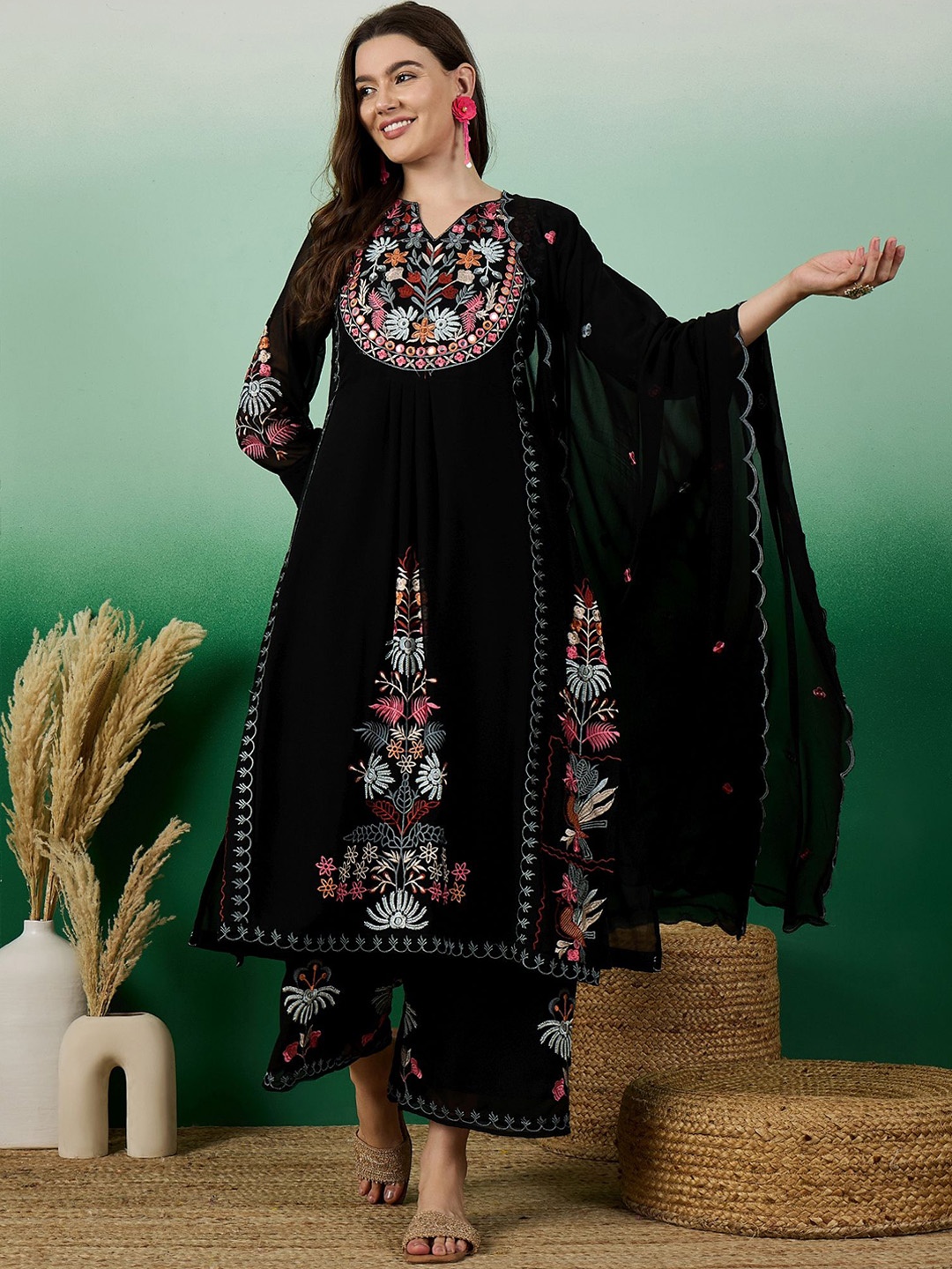 KALINI Floral Embroidered V-Neck Cuffed Sleeves Thread Work Kurta ,Palazzos & Dupatta, Black
KALINI Floral Embroidered V-Neck Cuffed Sleeves Thread Work Kurta ,Palazzos & Dupatta, Black