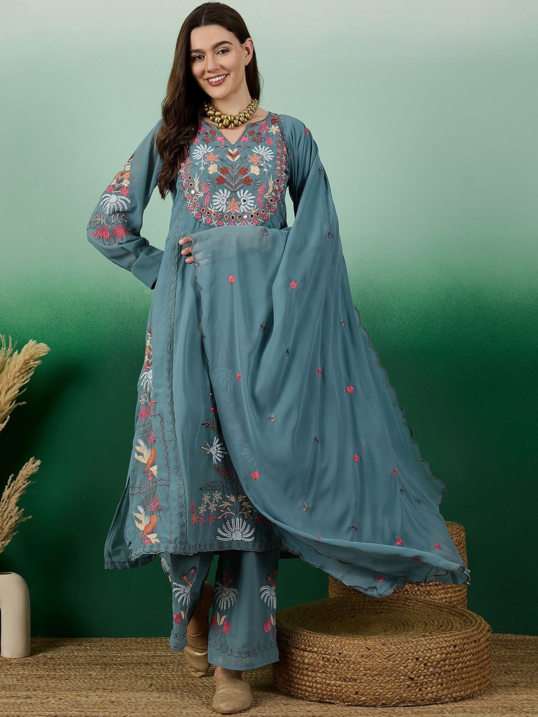 KALINI Floral Embroidered V-Neck Cuffed Sleeves Thread Work Kurta ,Palazzos & Dupatta, Grey
KALINI Floral Embroidered V-Neck Cuffed Sleeves Thread Work Kurta ,Palazzos & Dupatta, Grey