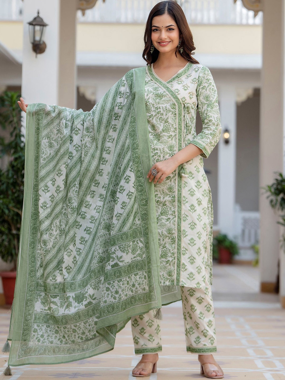 KALINI Floral Embroidered Panelled Pure Cotton Angrakha Straight Kurta & Pyjama & Dupatta, Green
KALINI Floral Embroidered Panelled Pure Cotton Angrakha Straight Kurta & Pyjama & Dupatta, Green
