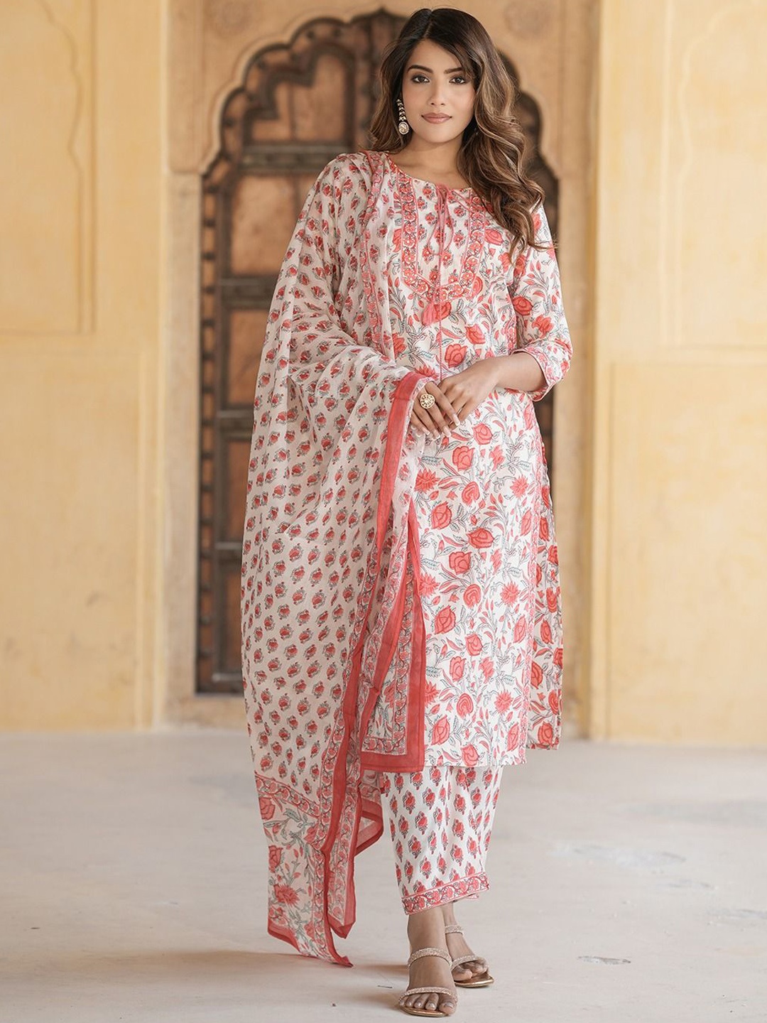 KALINI Floral Printed Tie-Up Neck Pure Cotton Straight Kurta With Trousers & Dupatta, Peach
KALINI Floral Printed Tie-Up Neck Pure Cotton Straight Kurta With Trousers & Dupatta, Peach