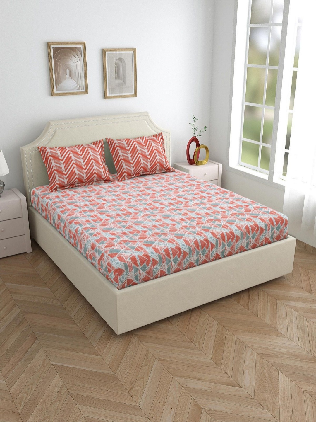 Salona Bichona Pink & White Pure Cotton Fitted 120 TC King Bedsheet with 2 Pillow Covers
Salona Bichona Pink & White Pure Cotton Fitted 120 TC King Bedsheet with 2 Pillow Covers