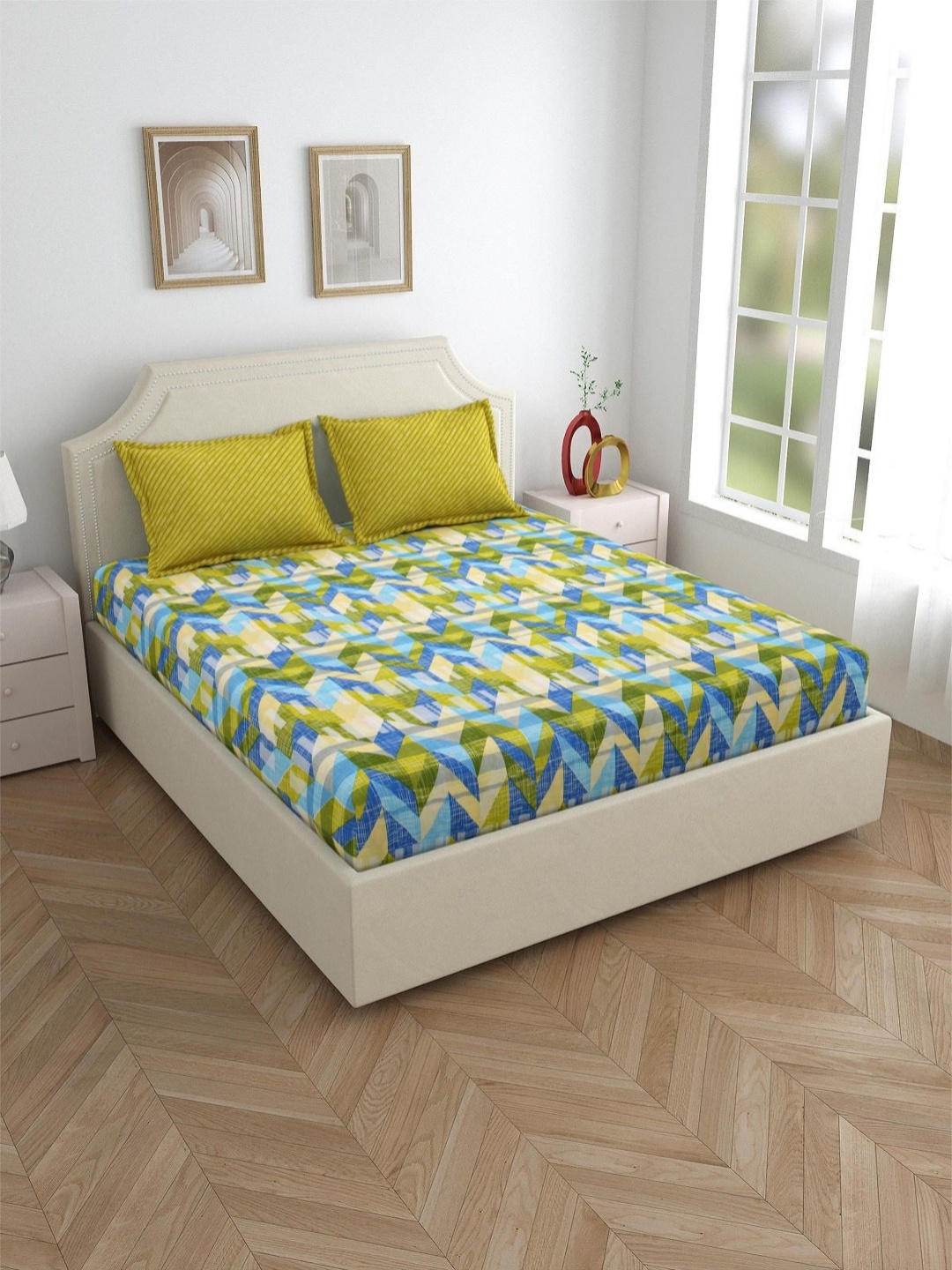 Salona Bichona Green Geometric PureCotton Fitted 120 TC King Bedsheet with 2 Pillow Covers
Salona Bichona Green Geometric PureCotton Fitted 120 TC King Bedsheet with 2 Pillow Covers