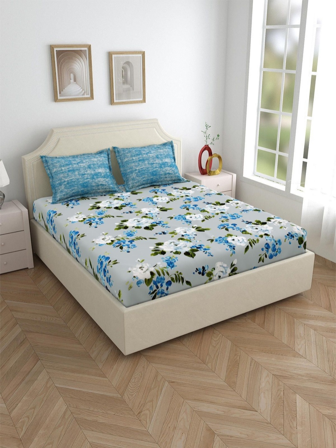 Salona Bichona Blue Floral Pure Cotton Fitted 120 TC King Bedsheet with 2 Pillow Covers
Salona Bichona Blue Floral Pure Cotton Fitted 120 TC King Bedsheet with 2 Pillow Covers