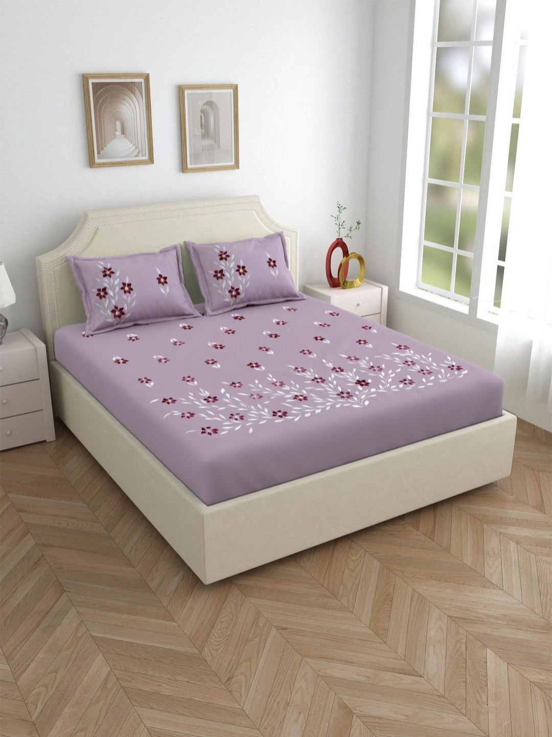Salona Bichona Purple & White Floral Pure Cotton 300 TC King Bedsheet with 2 Pillow Covers
Salona Bichona Purple & White Floral Pure Cotton 300 TC King Bedsheet with 2 Pillow Covers