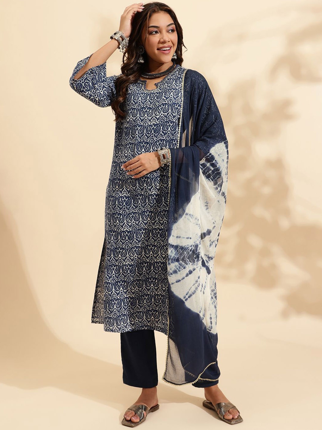 KALINI Paisley Printed Regular Pure Cotton Straight Kurta With Trousers & Dupatta, Navy blue
KALINI Paisley Printed Regular Pure Cotton Straight Kurta With Trousers & Dupatta, Navy blue