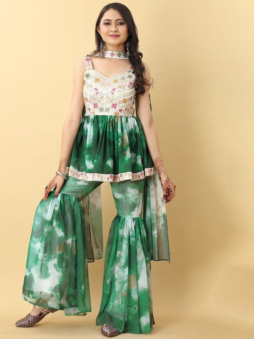 Fashion Basket Printed Empire Thread Work Georgette Anarkali Kurta With Sharara & Dupatta, Green
Fashion Basket Printed Empire Thread Work Georgette Anarkali Kurta With Sharara & Dupatta, Green