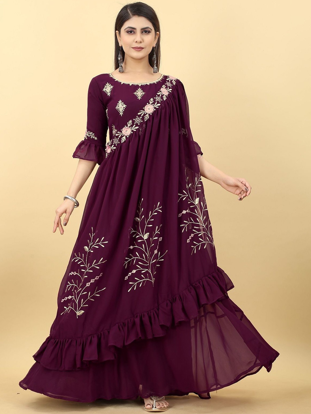 Fashion Basket Floral Embroidered Fit & Flare Georgette Maxi Ethnic Dress With dupatta, Maroon
Fashion Basket Floral Embroidered Fit & Flare Georgette Maxi Ethnic Dress With dupatta, Maroon