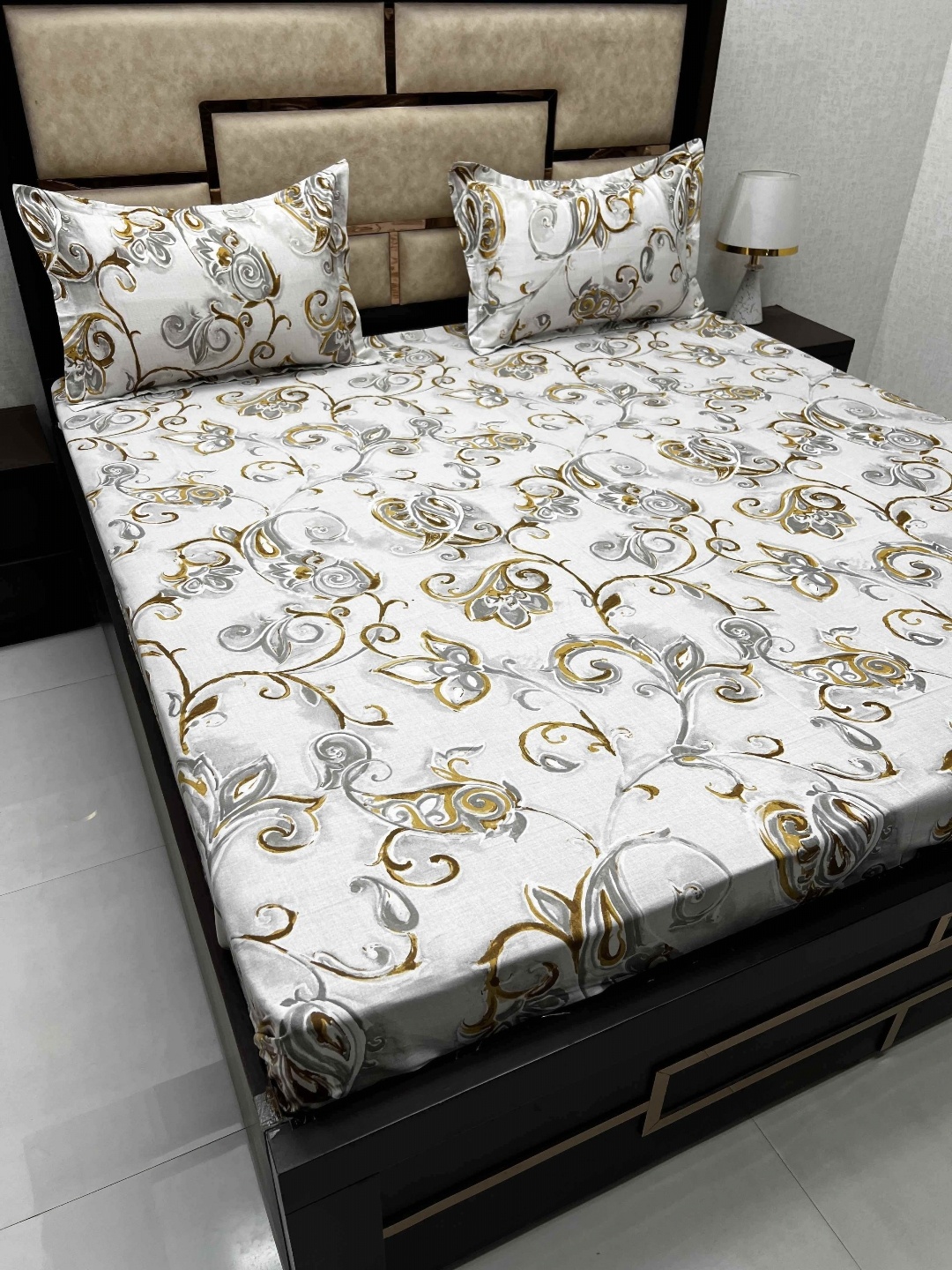 Pure Decor Cream & Grey Floral 350 TC Pure Cotton King Bedsheet with 2 Pillow Covers
Pure Decor Cream & Grey Floral 350 TC Pure Cotton King Bedsheet with 2 Pillow Covers