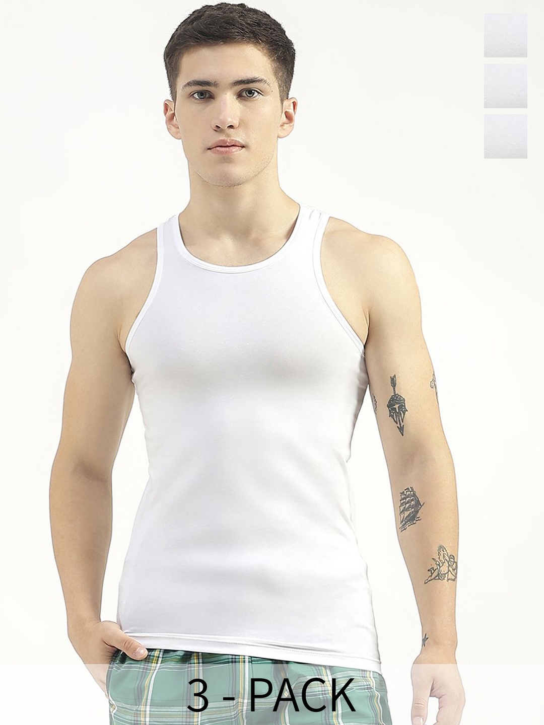 United Colors of Benetton Pack of 3 Sleeveless Innerwear Vests 24P3VEST0017I101XS, White
United Colors of Benetton Pack of 3 Sleeveless Innerwear Vests 24P3VEST0017I101XS, White