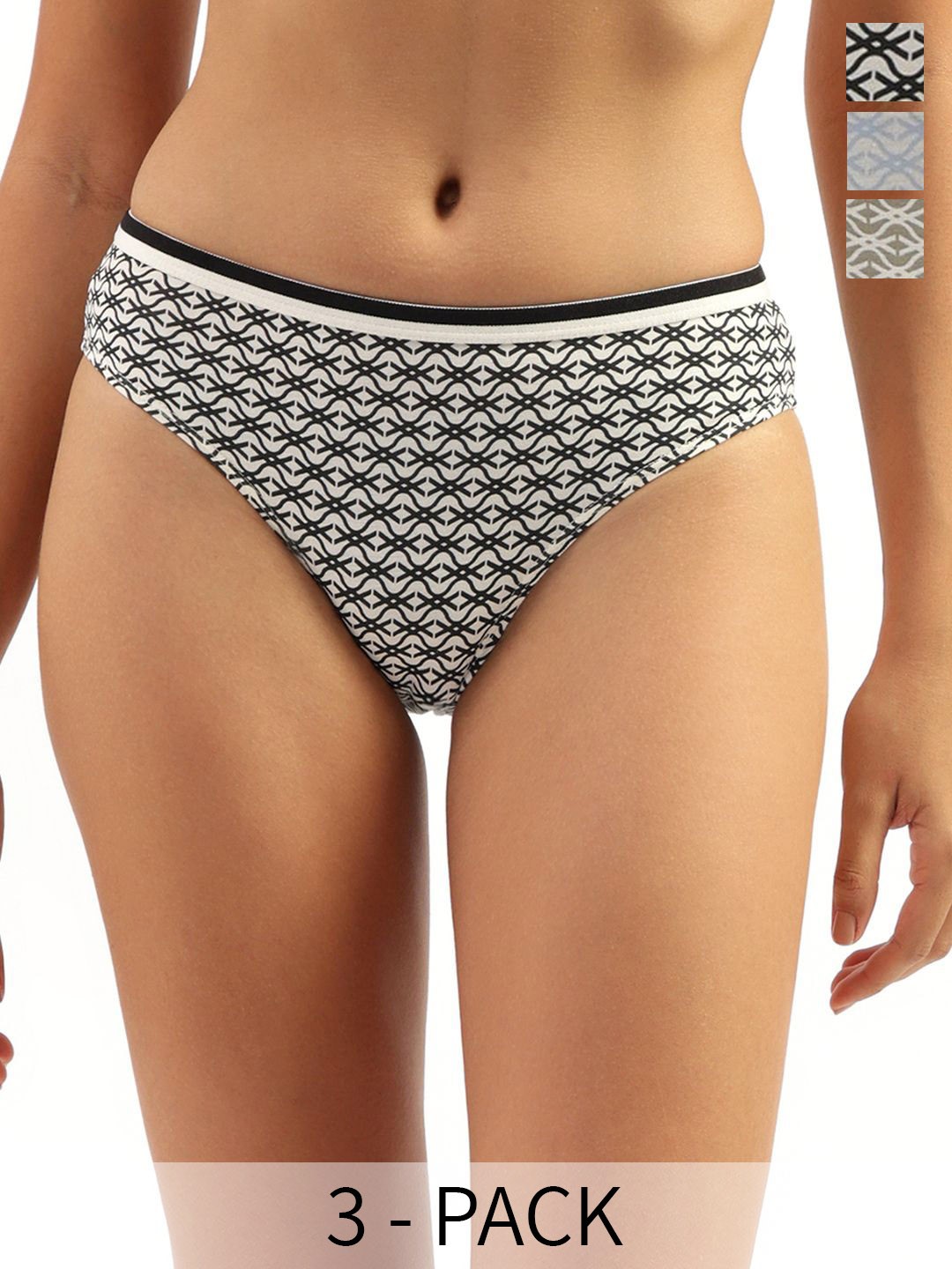 United Colors of Benetton Pack Of 3 Printed Low-rise Basic Briefs 24P3OYR5S03AG901XS, Black
United Colors of Benetton Pack Of 3 Printed Low-rise Basic Briefs 24P3OYR5S03AG901XS, Black