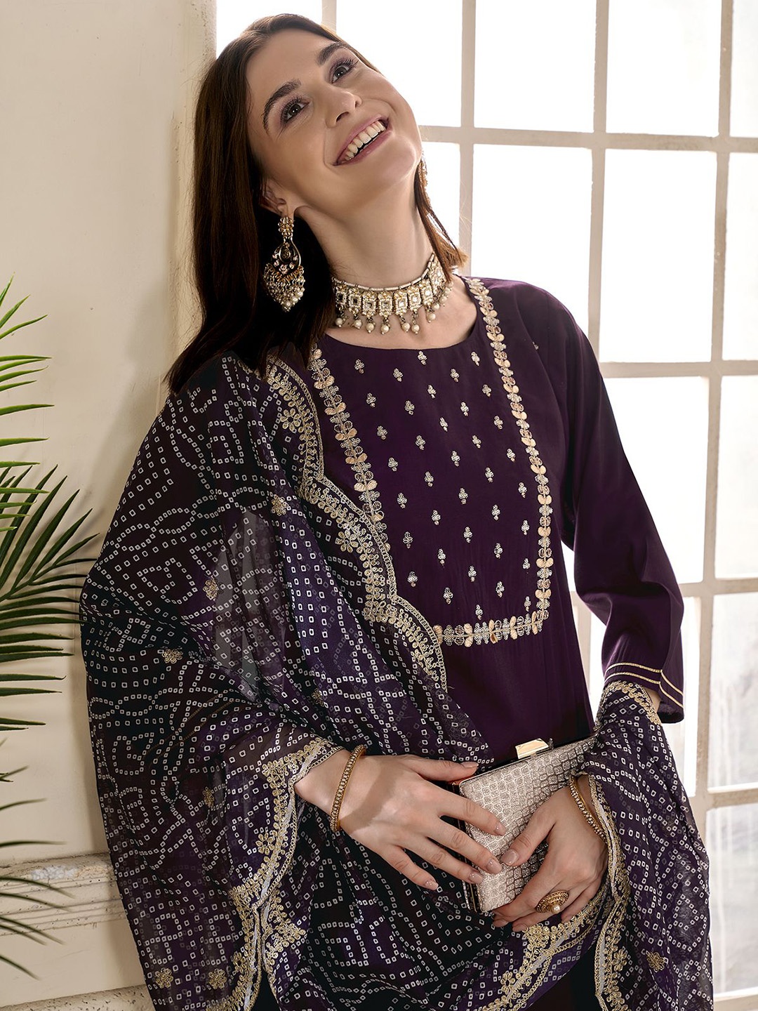 Anouk Women Ethnic Motifs Yoke Design Regular Thread Work Kurta with Trousers & With Dupatta, Purple
Anouk Women Ethnic Motifs Yoke Design Regular Thread Work Kurta with Trousers & With Dupatta, Purple