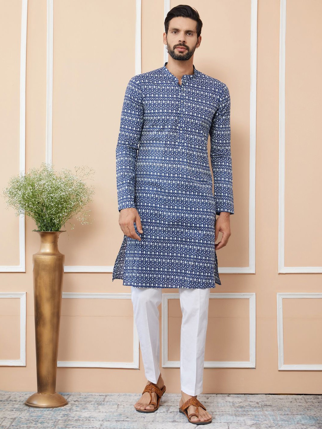 See Designs Men Floral Yoke Design Cold-Shoulder Sleeves Thread Work Anarkali Kurta, Blue
See Designs Men Floral Yoke Design Cold-Shoulder Sleeves Thread Work Anarkali Kurta, Blue