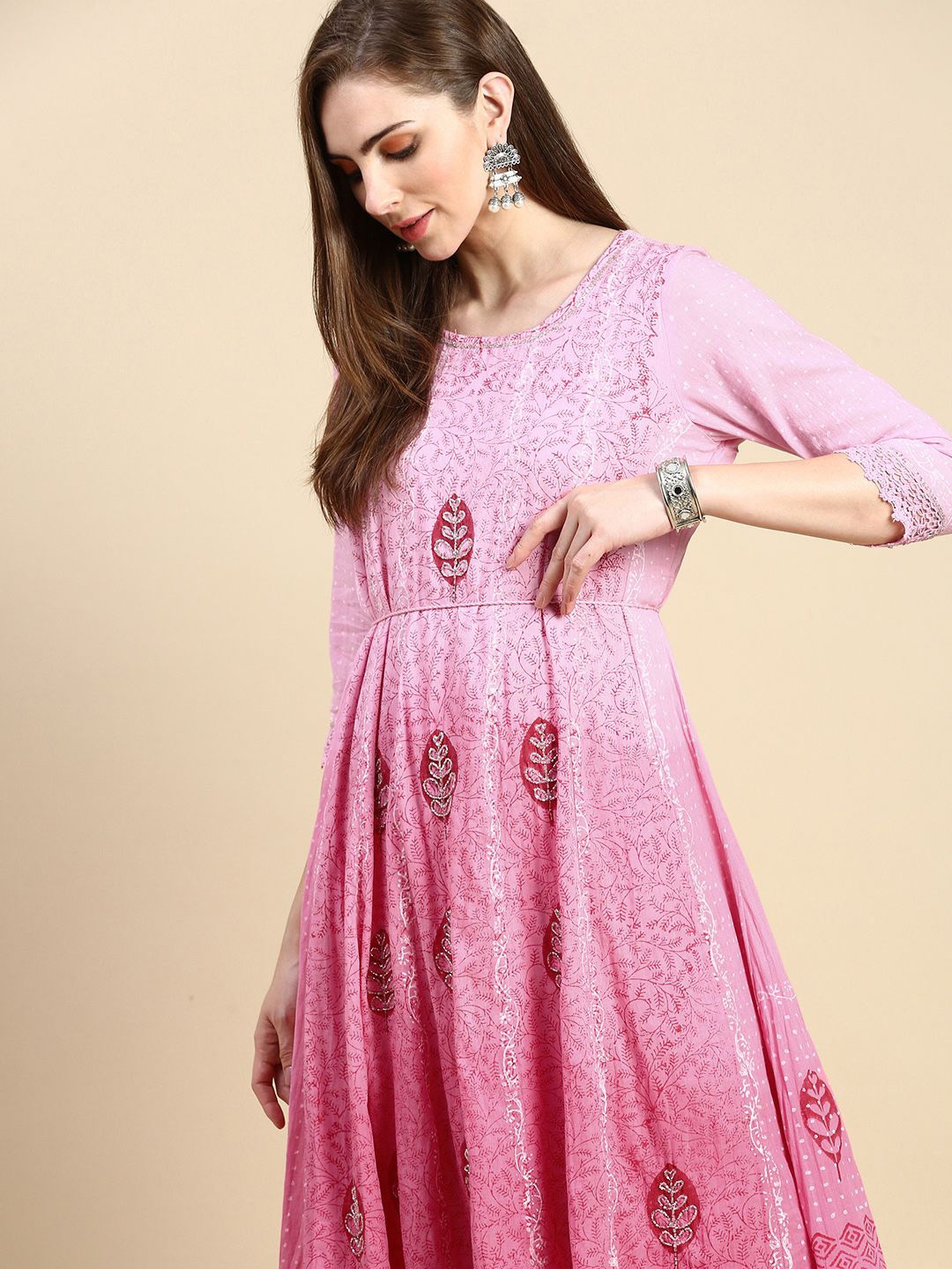 SHOWOFF Women Geometric Embroidered Flared Sleeves Thread Work Floral Anarkali Kurta, Pink
SHOWOFF Women Geometric Embroidered Flared Sleeves Thread Work Floral Anarkali Kurta, Pink