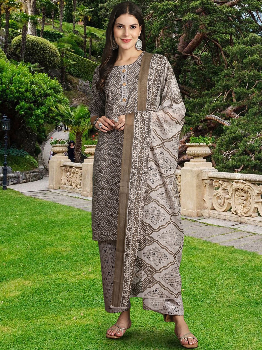 7Threads Women Ethnic Motifs Printed Regular Pure Cotton Kurta with Trousers & With Dupatta, Grey melange
7Threads Women Ethnic Motifs Printed Regular Pure Cotton Kurta with Trousers & With Dupatta, Grey melange