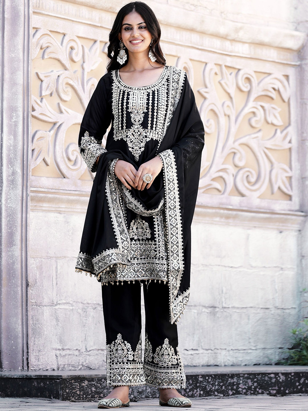 KALINI Women Ethnic Motifs Embroidered Regular Sequinned Pure Silk Kurta with Trousers & With Dupatta, Black
KALINI Women Ethnic Motifs Embroidered Regular Sequinned Pure Silk Kurta with Trousers & With Dupatta, Black